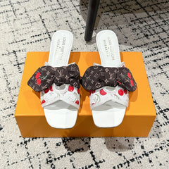 LV CHERRY HIGH HEELS 25S IN WHITE CALFSKIN WITH BOW STYLE 9