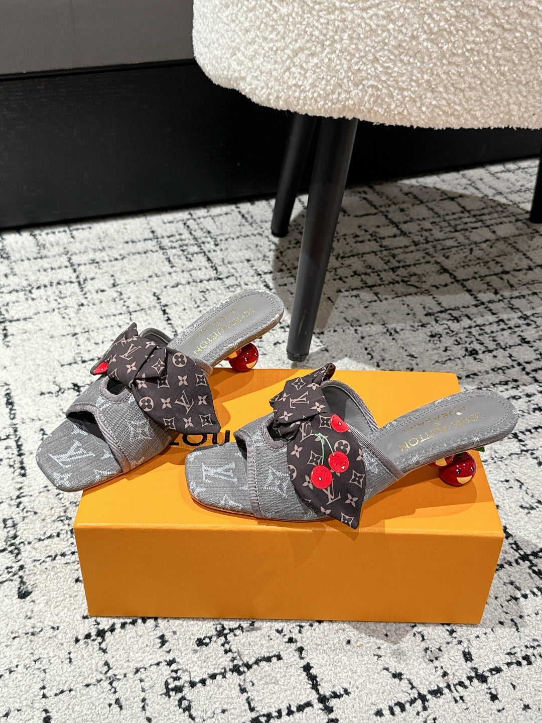 LV CHERRY HIGH HEELS 25S IN DARK GREY DENIM WITH BOW STYLE 7