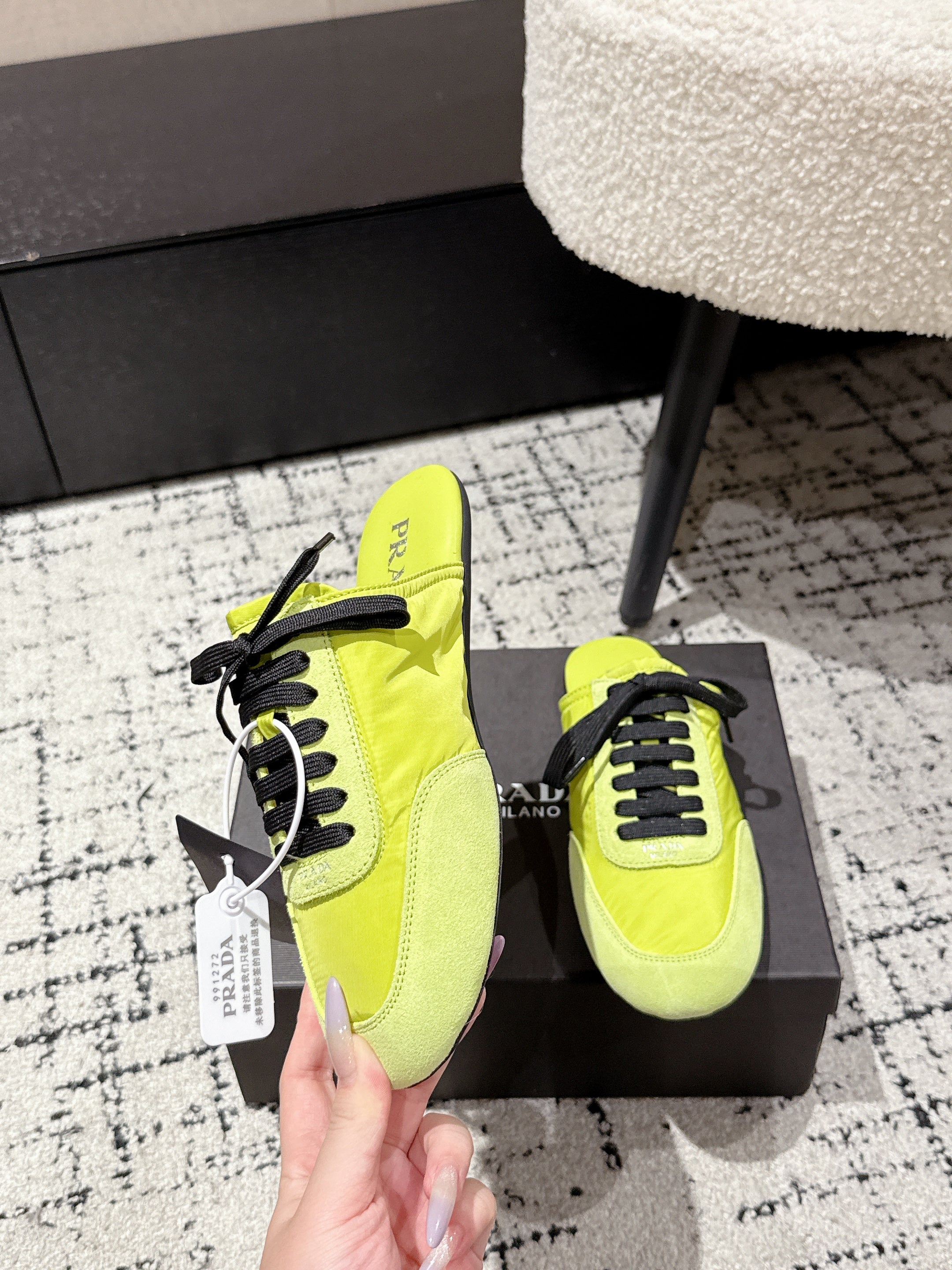 PRADA 25S DEXUN MULE IN LIME GREEN SUEDE LEATHER