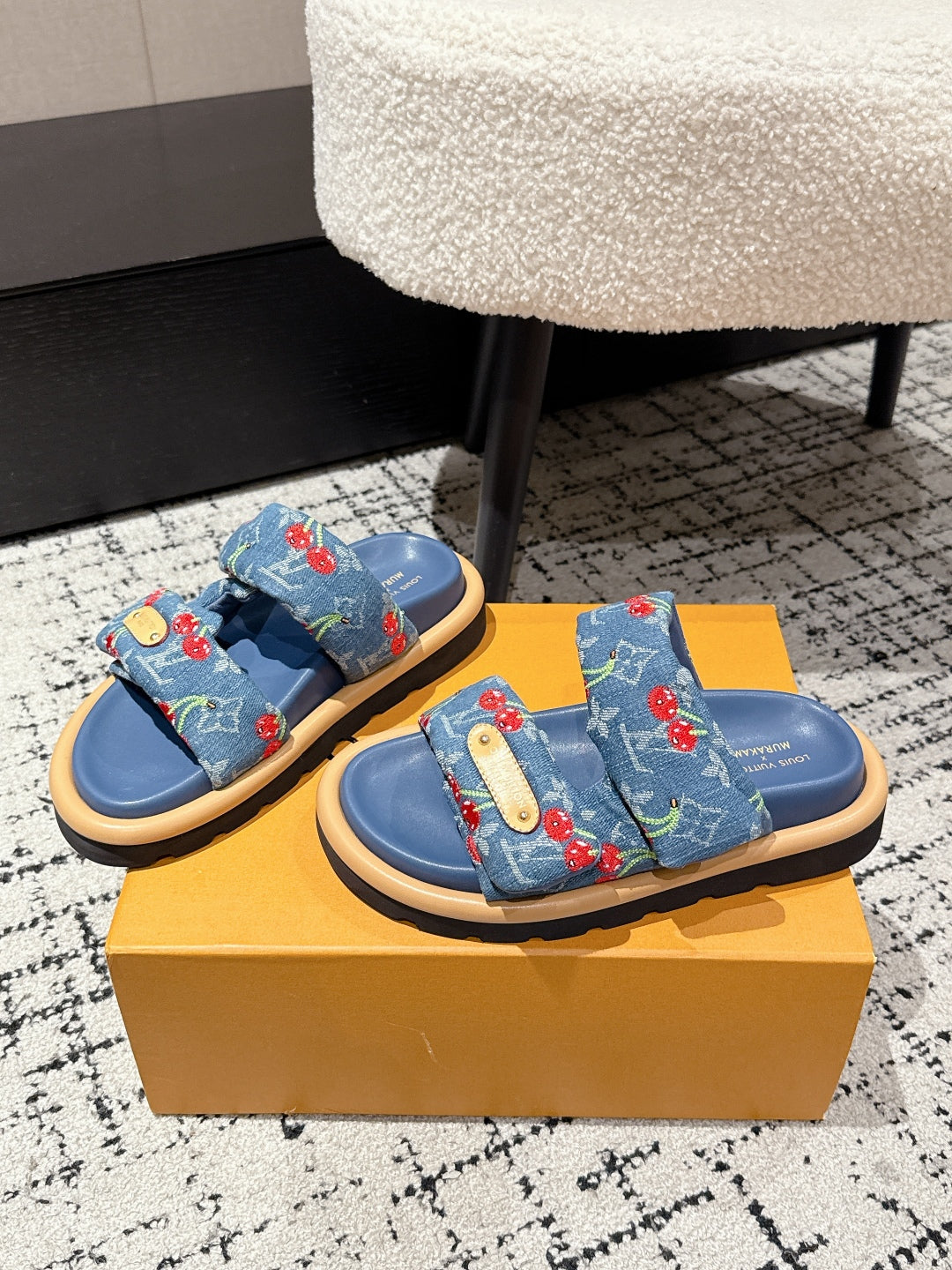 LV MIAMI DOUBLE-STRAP SANDALS 25S IN BLUE DENIM AND CALFSKIN