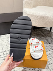 LV MIAMI-STYLE SANDALS 25S IN WHITE FABRIC AND CALFSKIN
