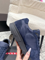 PRADA 25S MEN SNEAKERS LOGO IN NAVY BLUE NUBUCK AND CANVAS