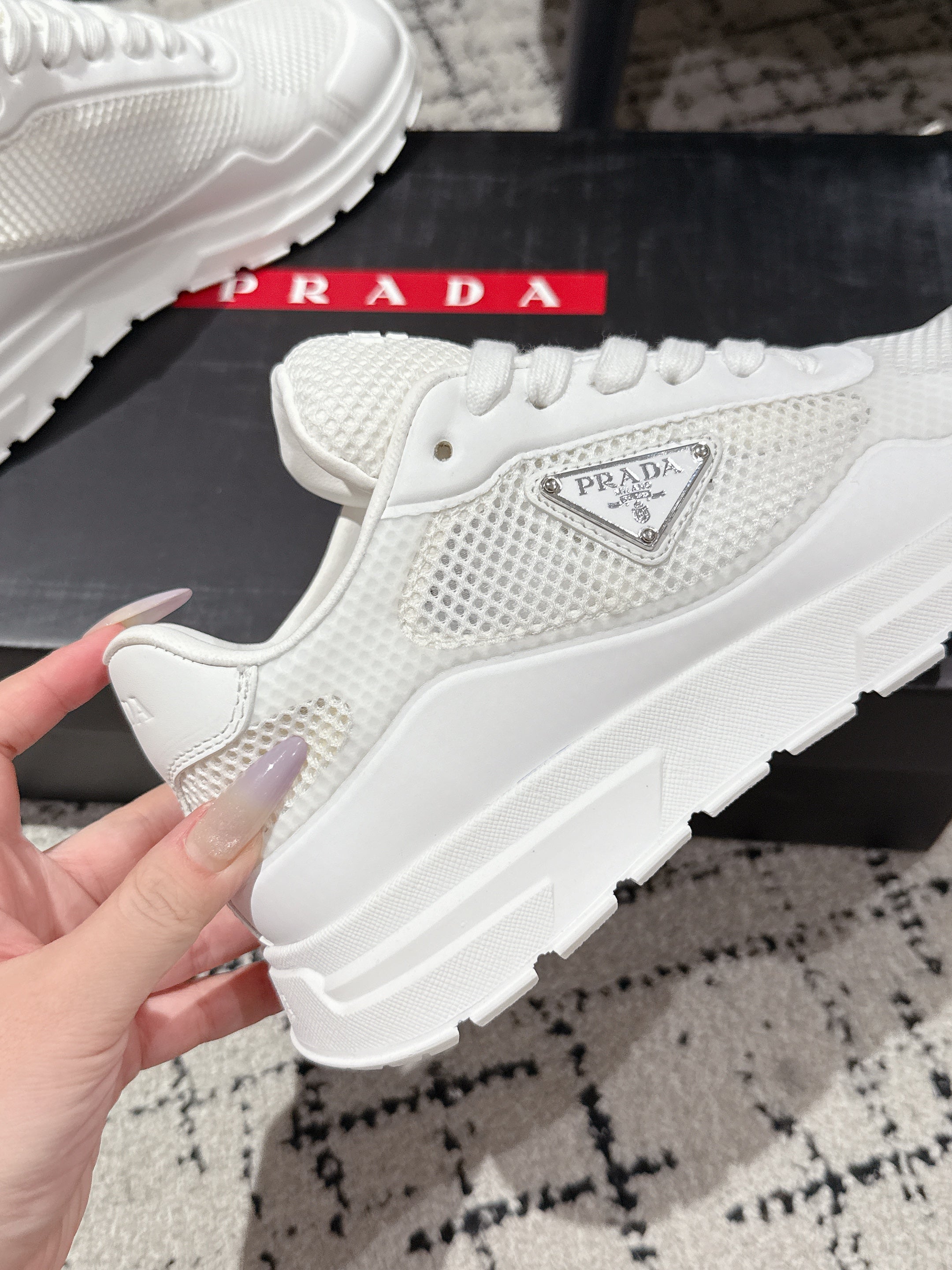 PRADA 25S MEN SNEAKERS IN WHITE CANVAS
