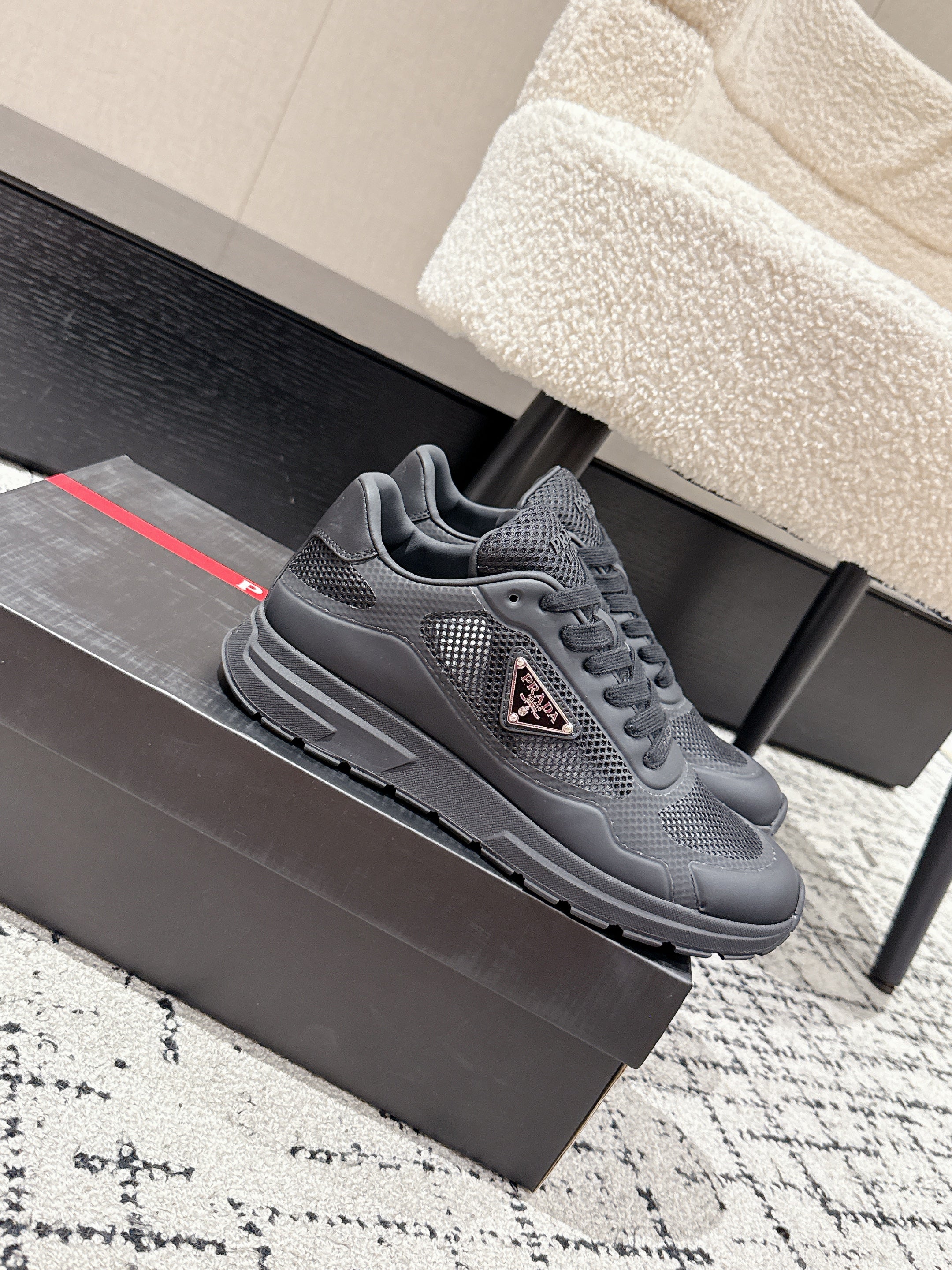 PRADA 25S MEN SNEAKERS IN BLACK CANVAS