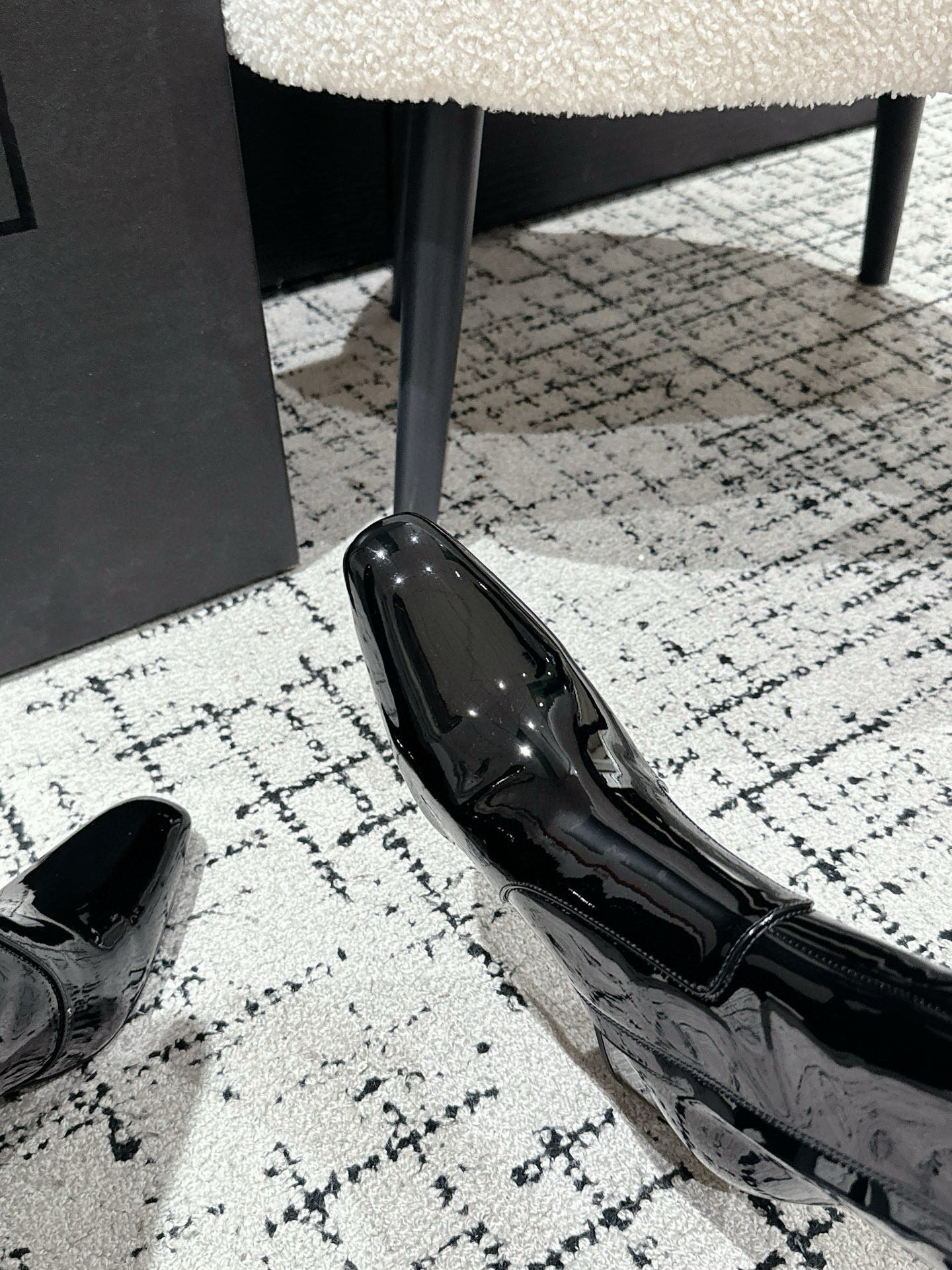 YSL 25S PLATFORM KNEE-HIGH BOOTS 70 MM IN BLACK GLOSSY LAMBSKIN