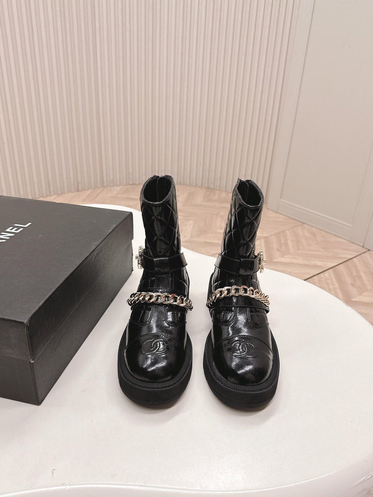 CHANEL ANKLE BOOTS 25S IN BLACK SHINY LAMBSKIN WITH GOLD HARDWARE