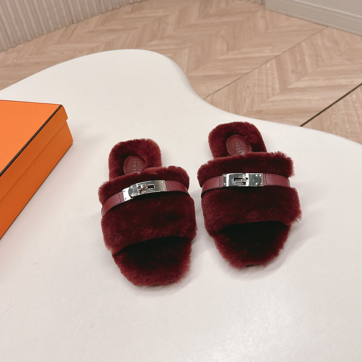 HM 25S ORAN SANDAL IN DARK RED SHEARLING WITH SILVER HARDWARE