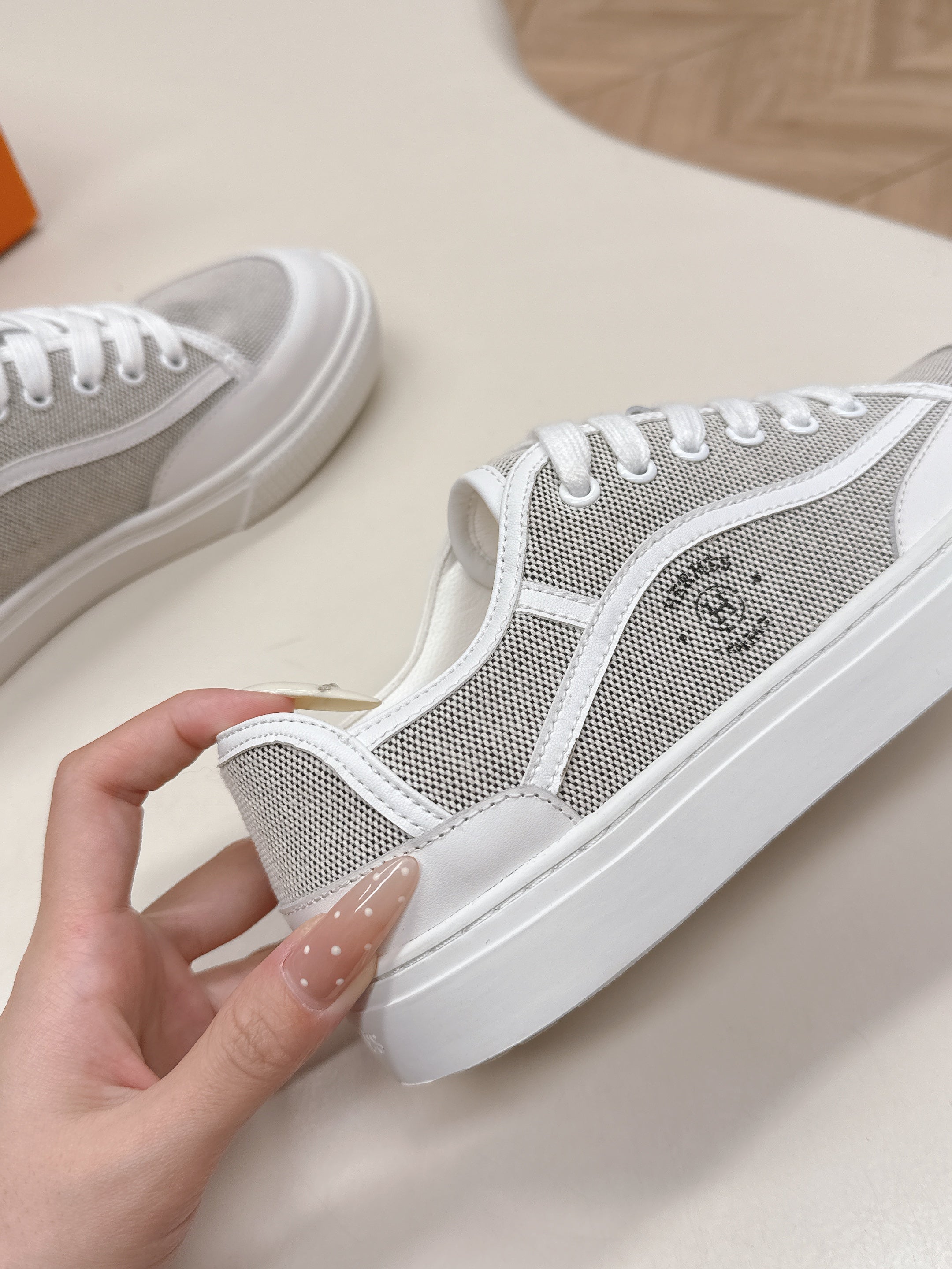 HM 25S SNEAKER LOW SPORTS IN GREY CANVAS MIX WHITE LAMBSKIN