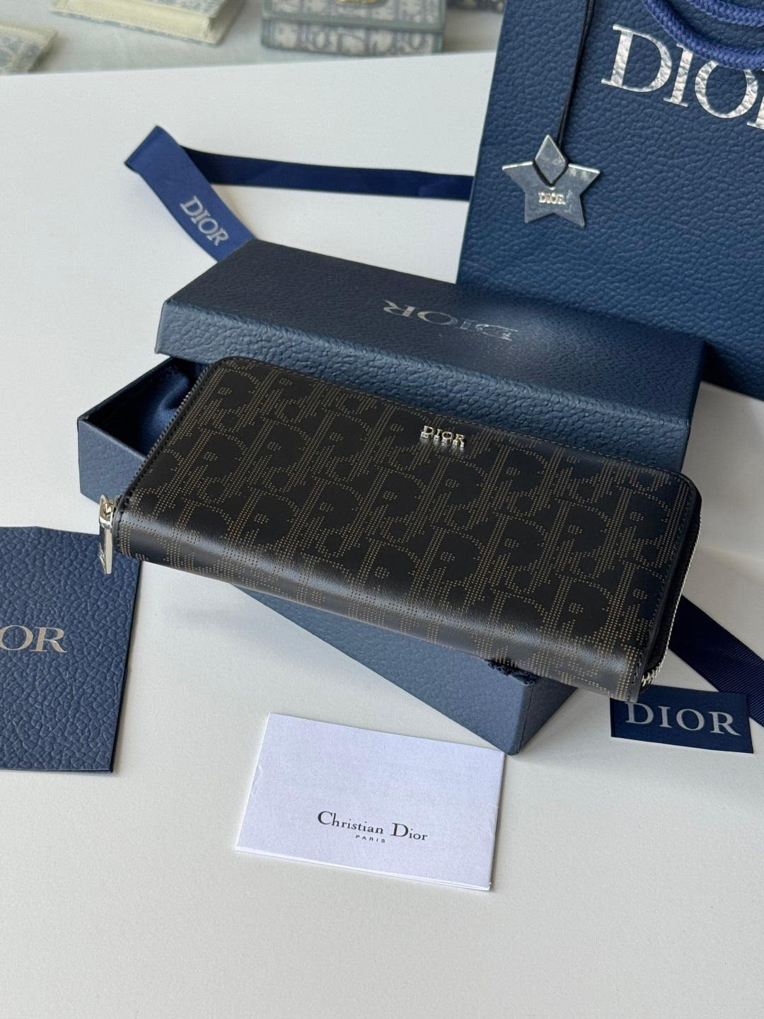 DIOR 25S LONG VERTICAL ZIPPED WALLET 19 IN BLACK CALFSKIN SILVER HARDWARE