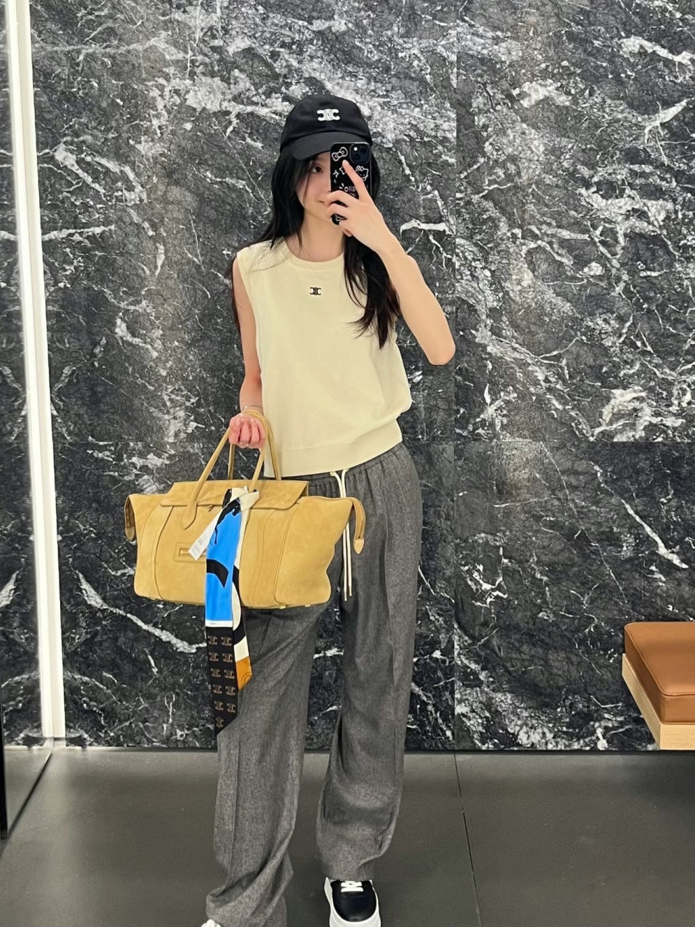 CELINE 26S SLEEVELESS TOP 811159