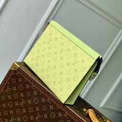 POCHETTE VOYAGE 26 IN LEMON YELLOW MONOGRAM ECLIPSE CALFSKIN