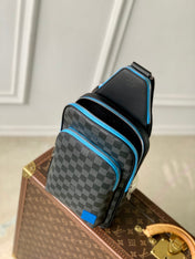 AVENUE SLINGBAG 31 IN BLACK AND GREY DAMIER GRAPHITA CANVAS CALFSKIN