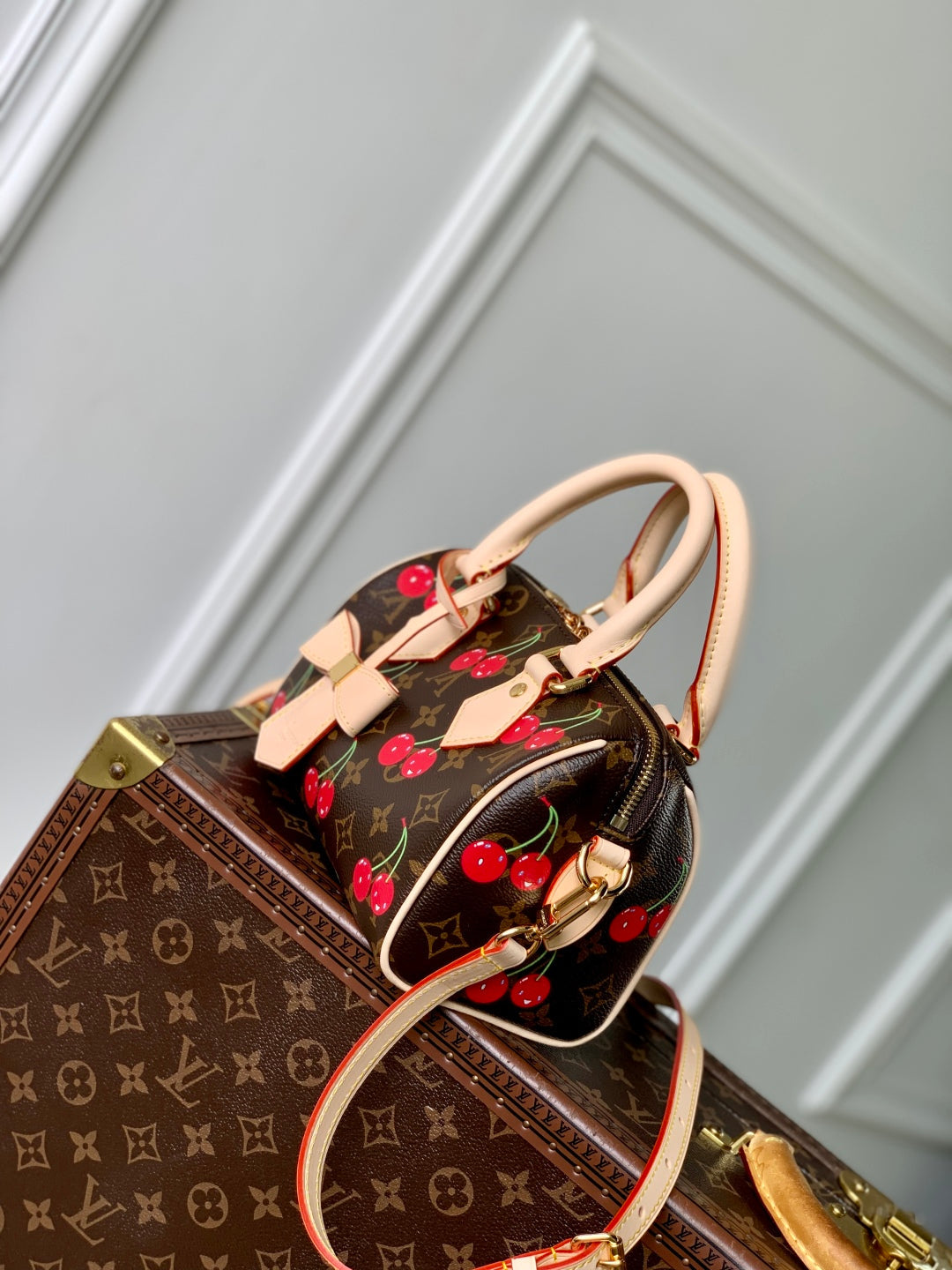 SPEEDY BANDOULIÈRE 20.5 BAG IN BROWN CANVAS CHERRY PRINTED