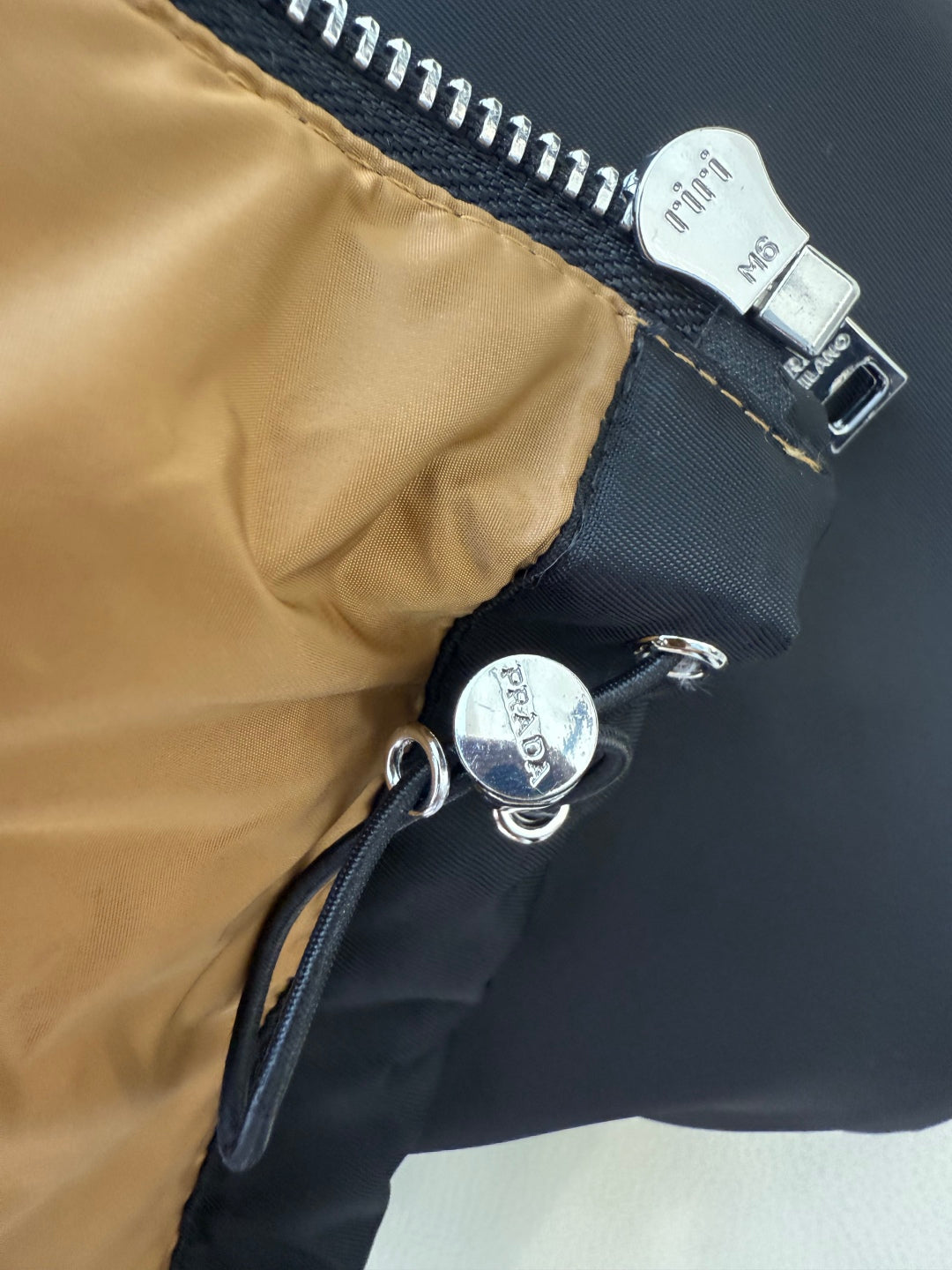 PRADA PUFFER JACKET STYLE 62