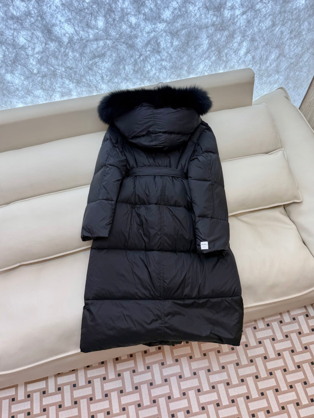 MAX MARA 25S LONG DOWN COAT 211