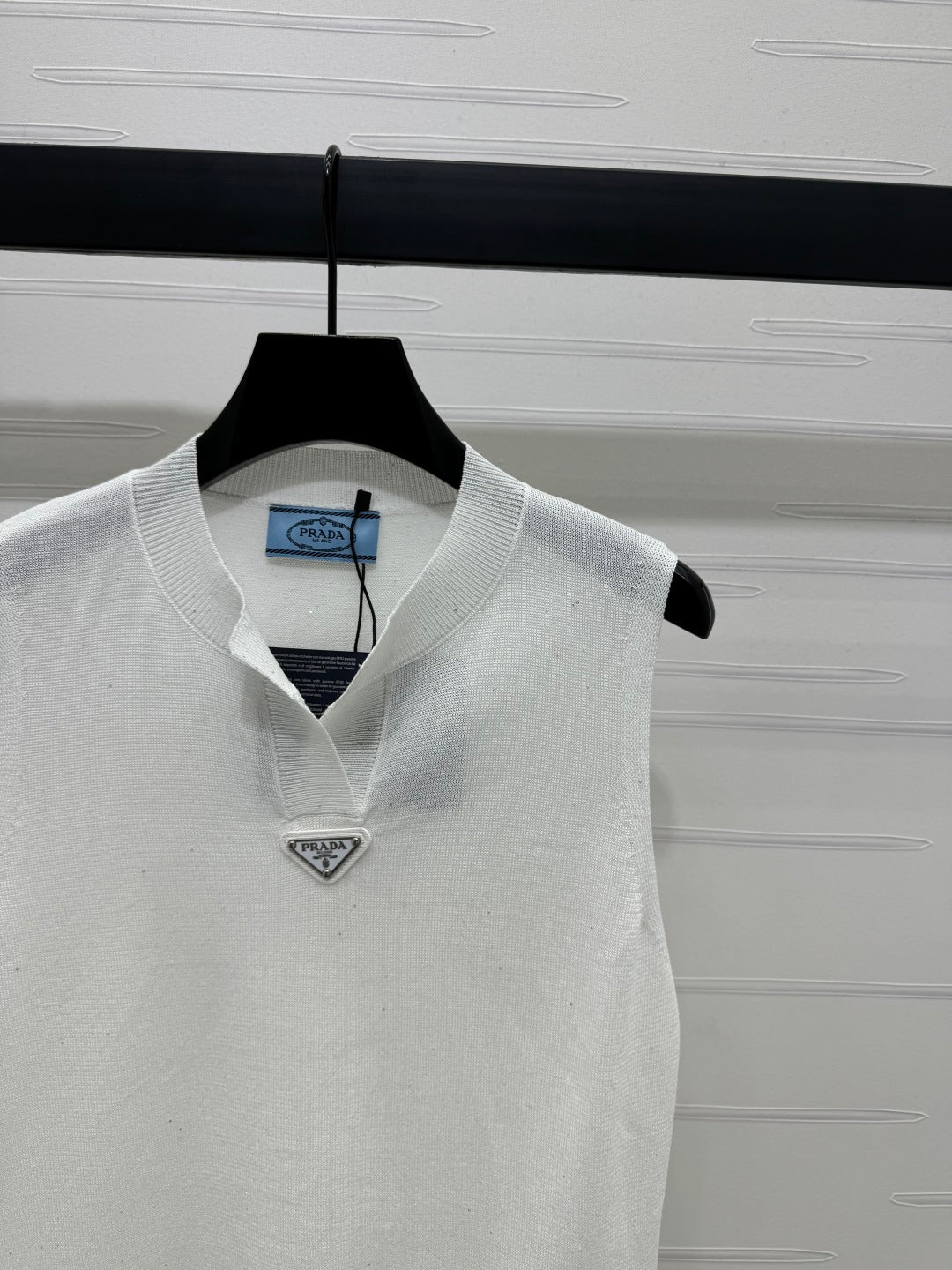 PRADA SEQUIN-EMBELLISHED V-NECK KNIT TANK BLAZER 274810