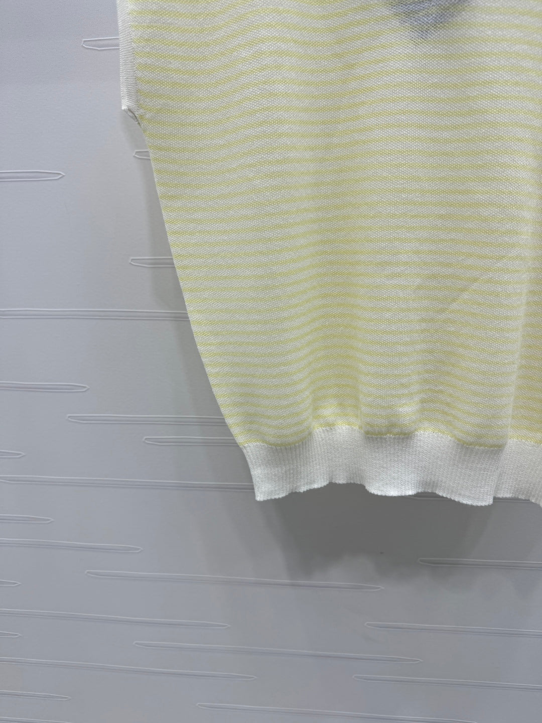 PRAD 25S STRIPED V-NECK KNITTED VEST 264128