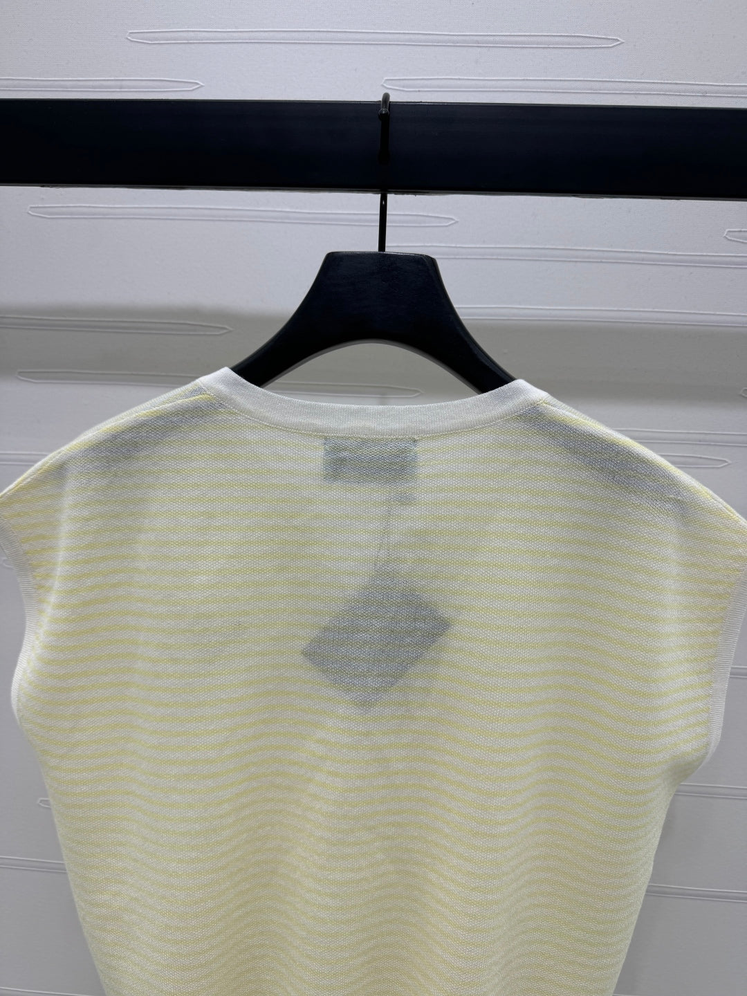 PRAD 25S STRIPED V-NECK KNITTED VEST 264128