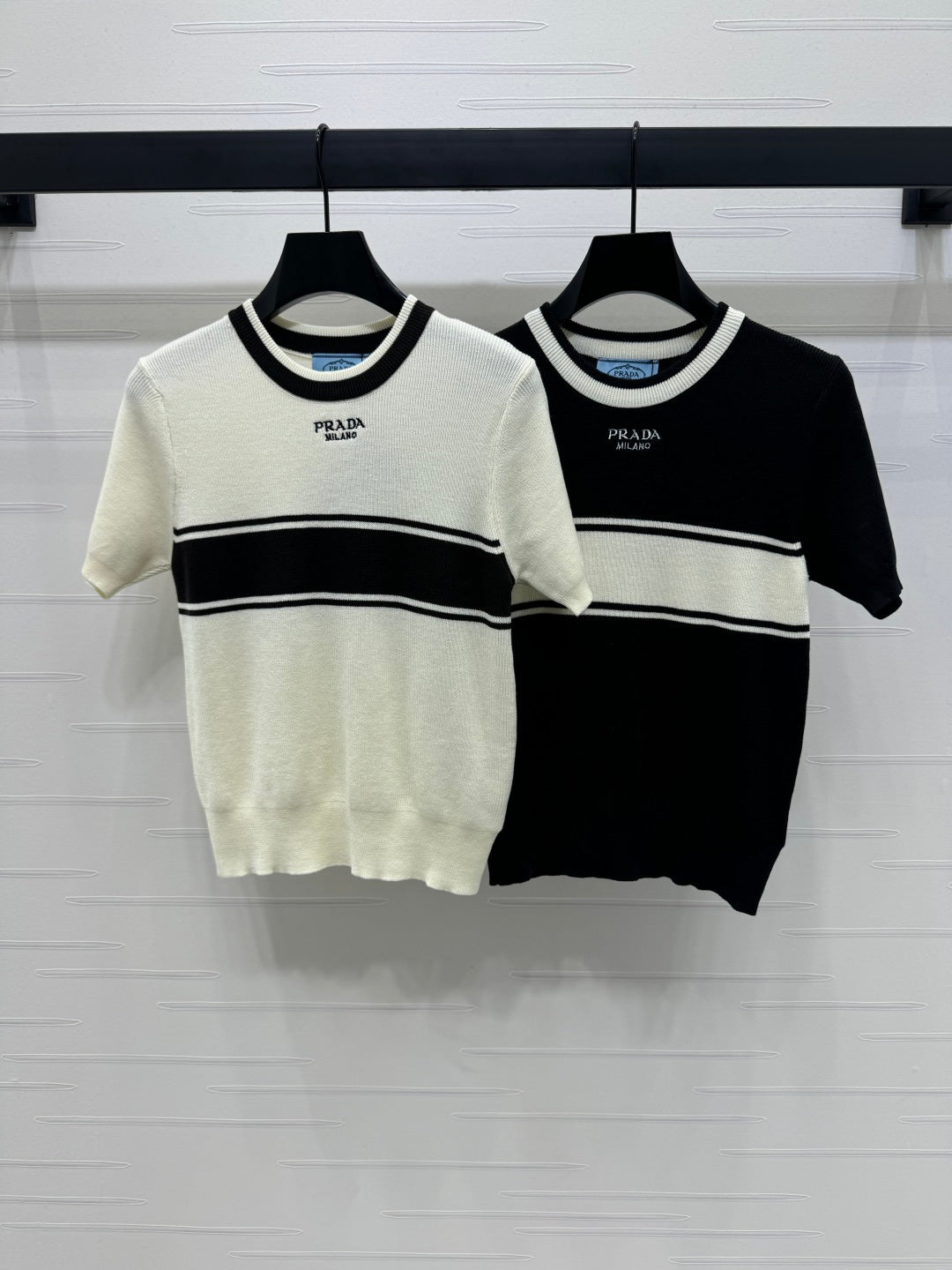 PRADA SHORT-SLEEVE CREW NECK SWEATER 269414