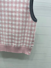 THOM 26S SLEEVELESS SWEATER STYLE 126