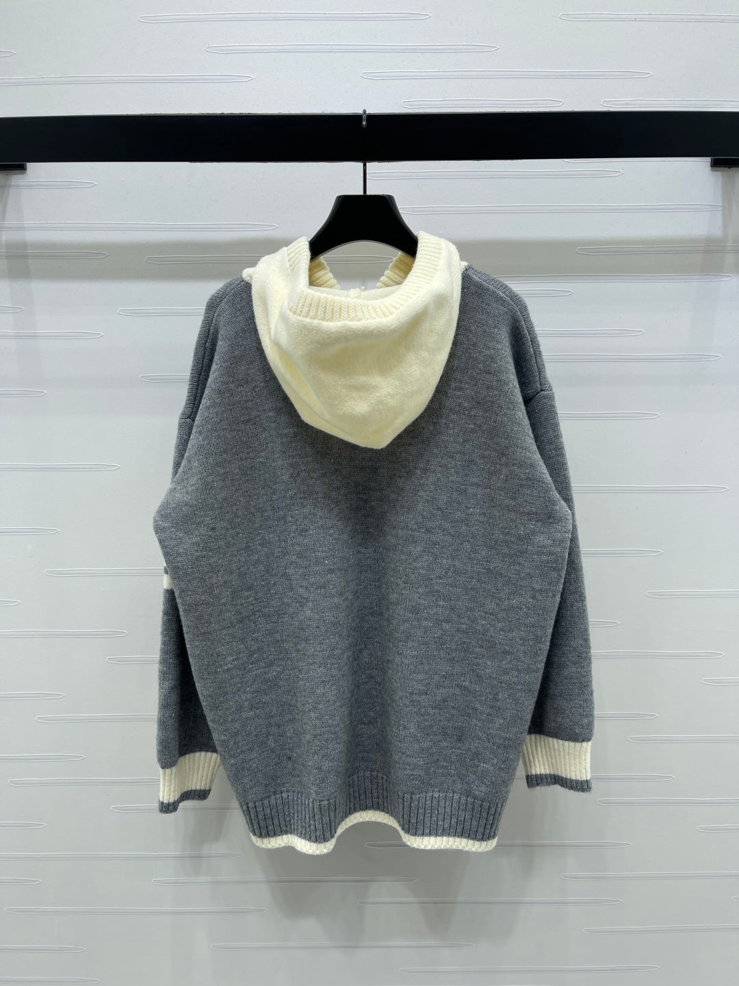 THOM 26S CARDIGAN STYLE 87