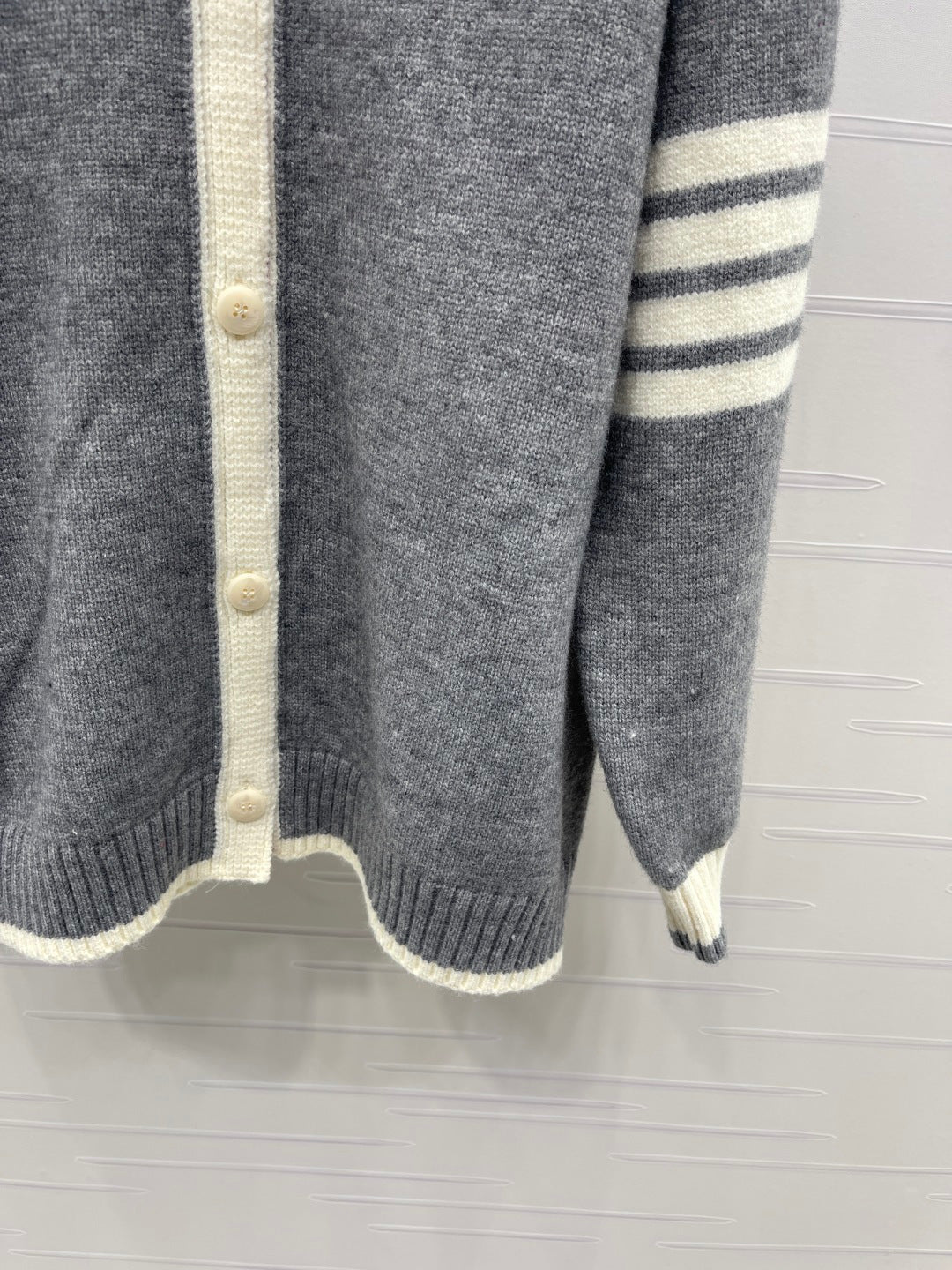 THOM 26S CARDIGAN STYLE 87