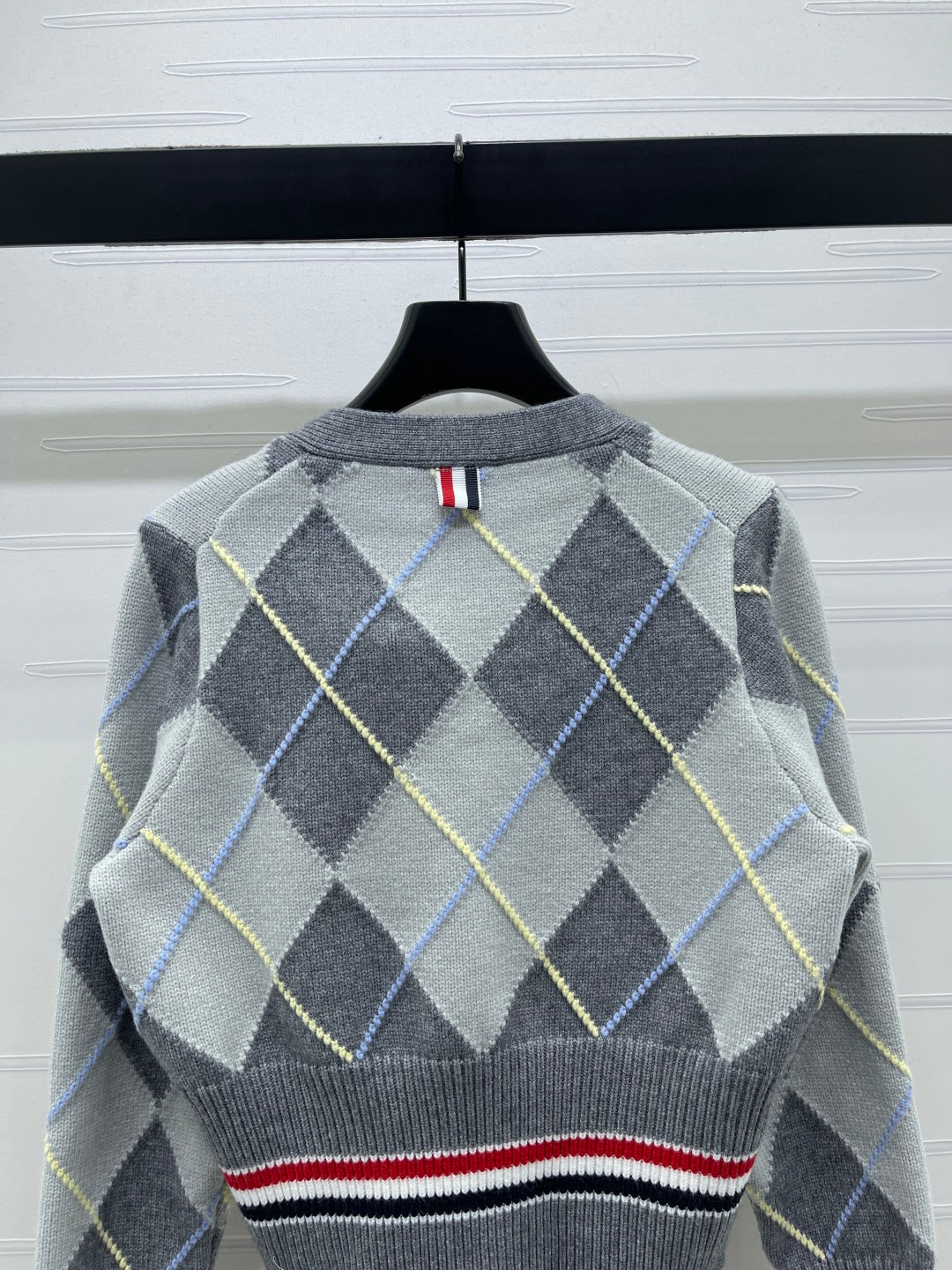 THOM 26S CARDIGAN STYLE 64