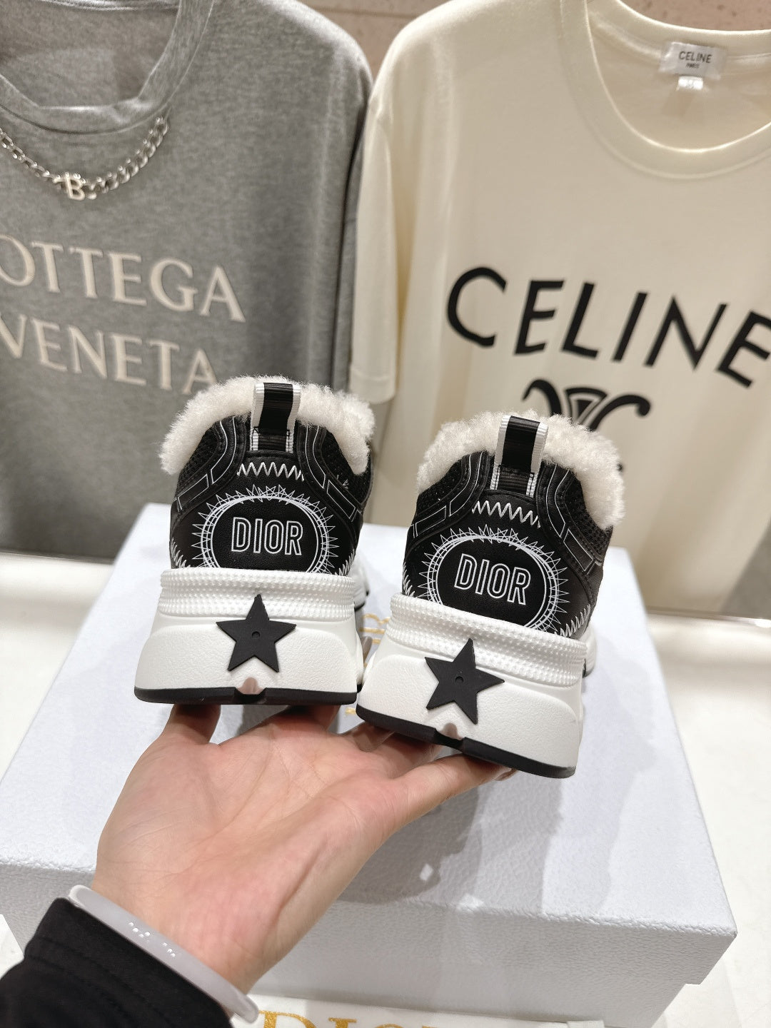 DIOR CHRONO SNEAKER 25S IN BLACK LAMBSKIN AND MESH FABRIC STYLE 3