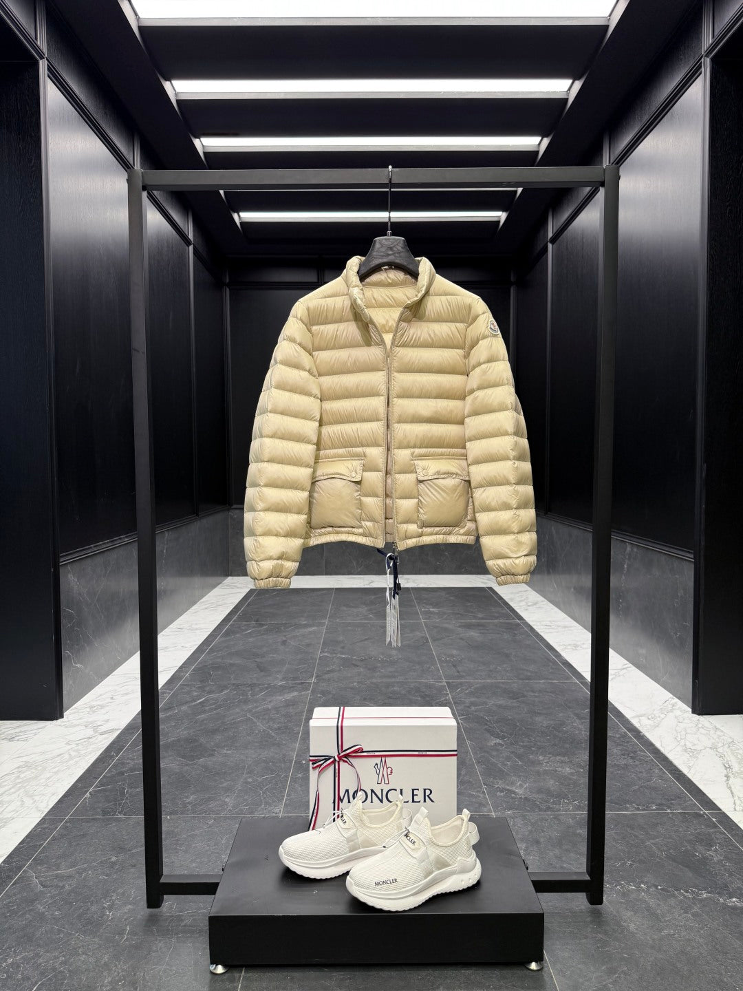 MONCLER 25S JACKET 024