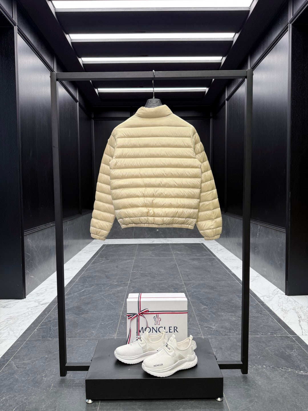MONCLER 25S JACKET 024
