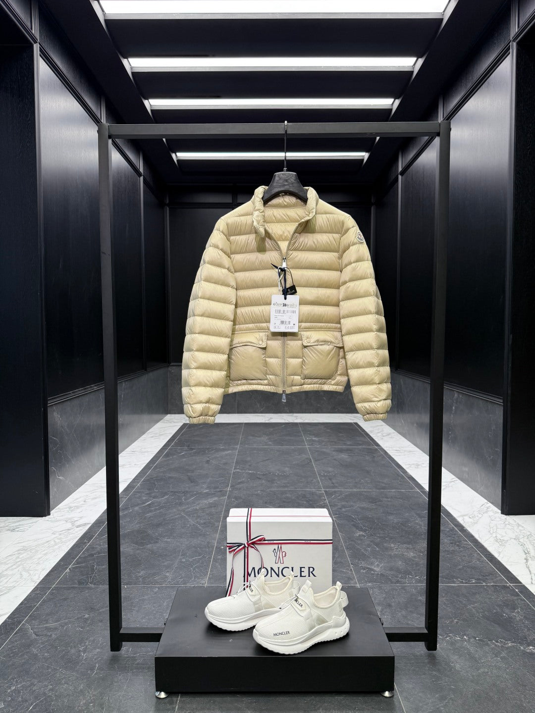 MONCLER 25S JACKET 024