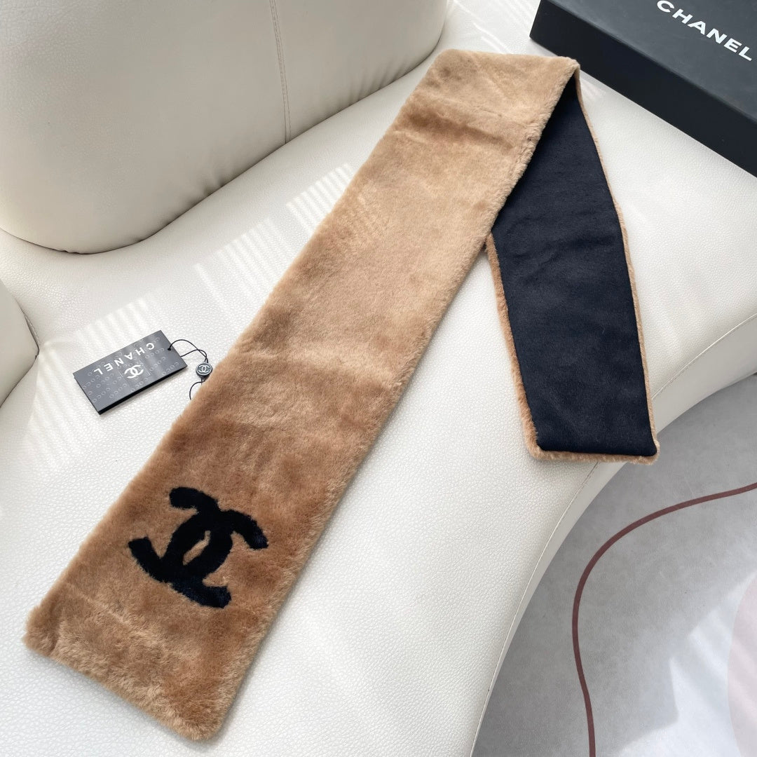 CHANEL 25S SCARF 120 IN FAUX FUR 876435