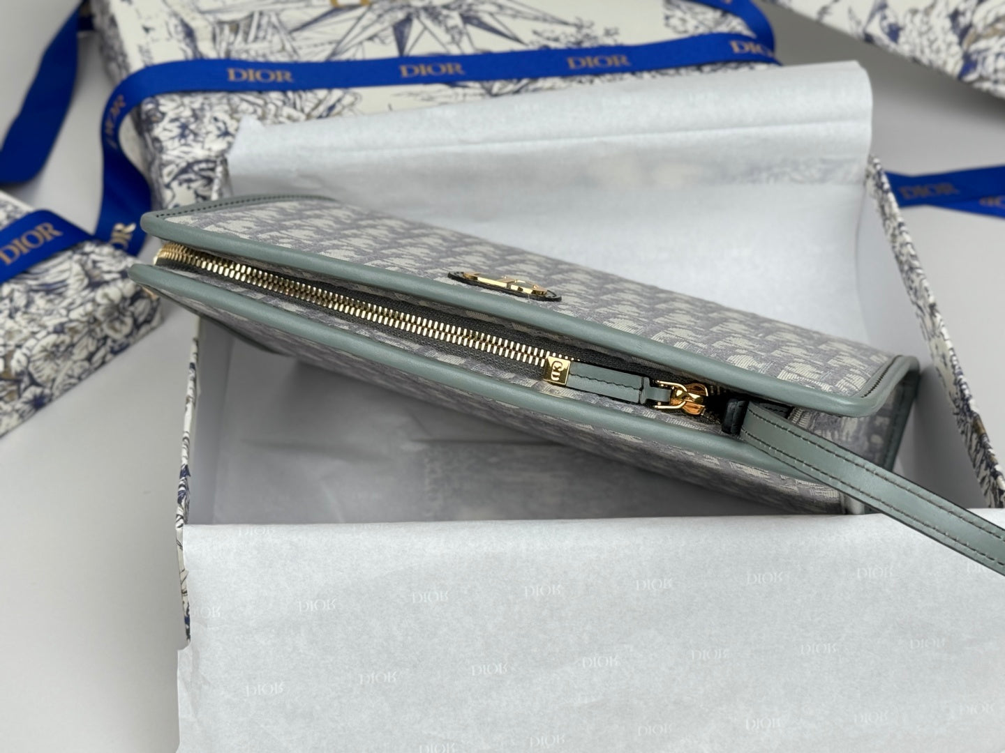 DIOR 25S 30 MONTAIGNE DEA POUCH GRAY OBLIQUE JACQUARD 26 IN CANVAS