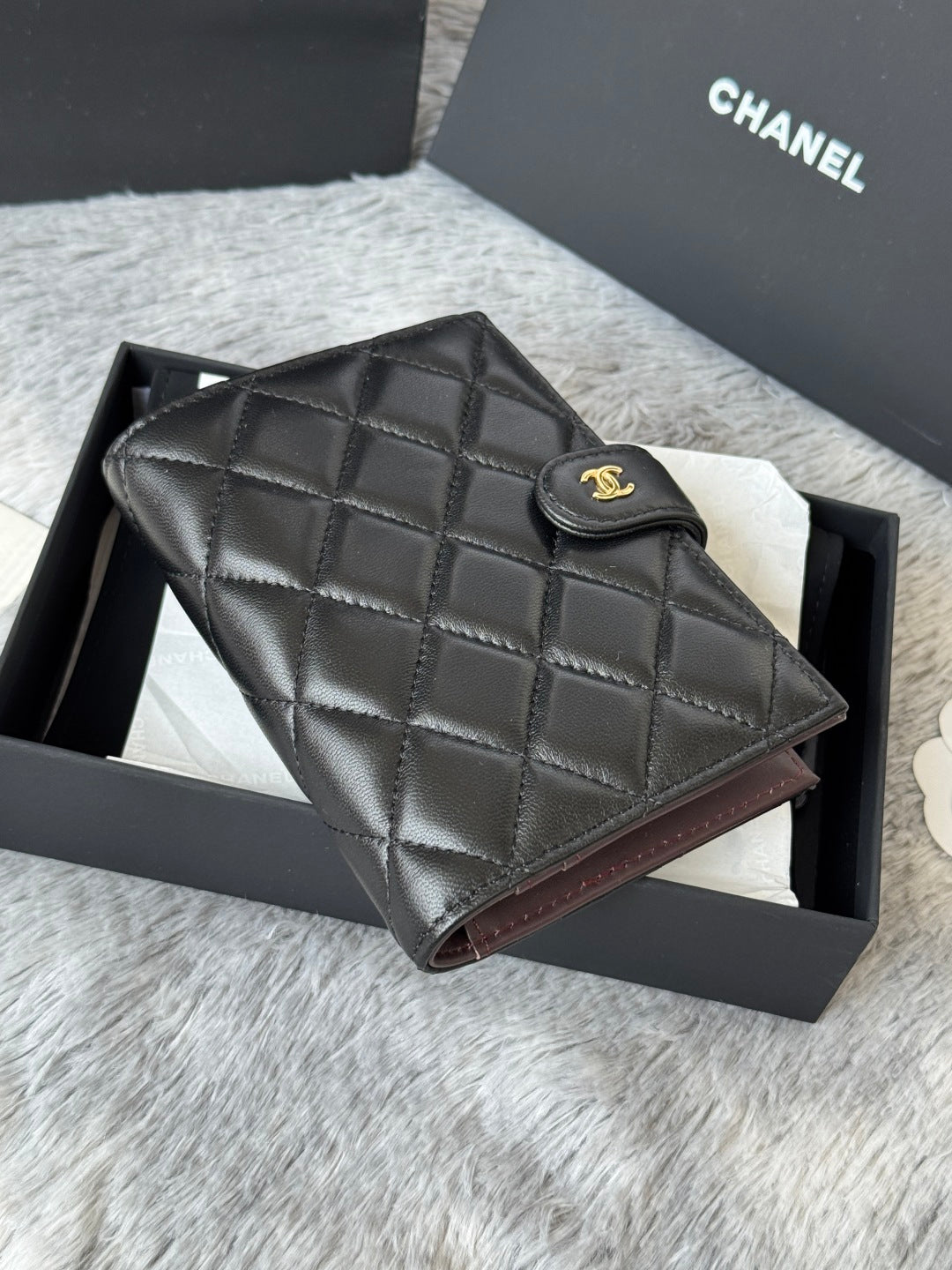 CHANEL 25S MULTI PURPOSE PASSPORT WALLET 15 IN BLACK LAMBSKIN GOLD HARDWARE