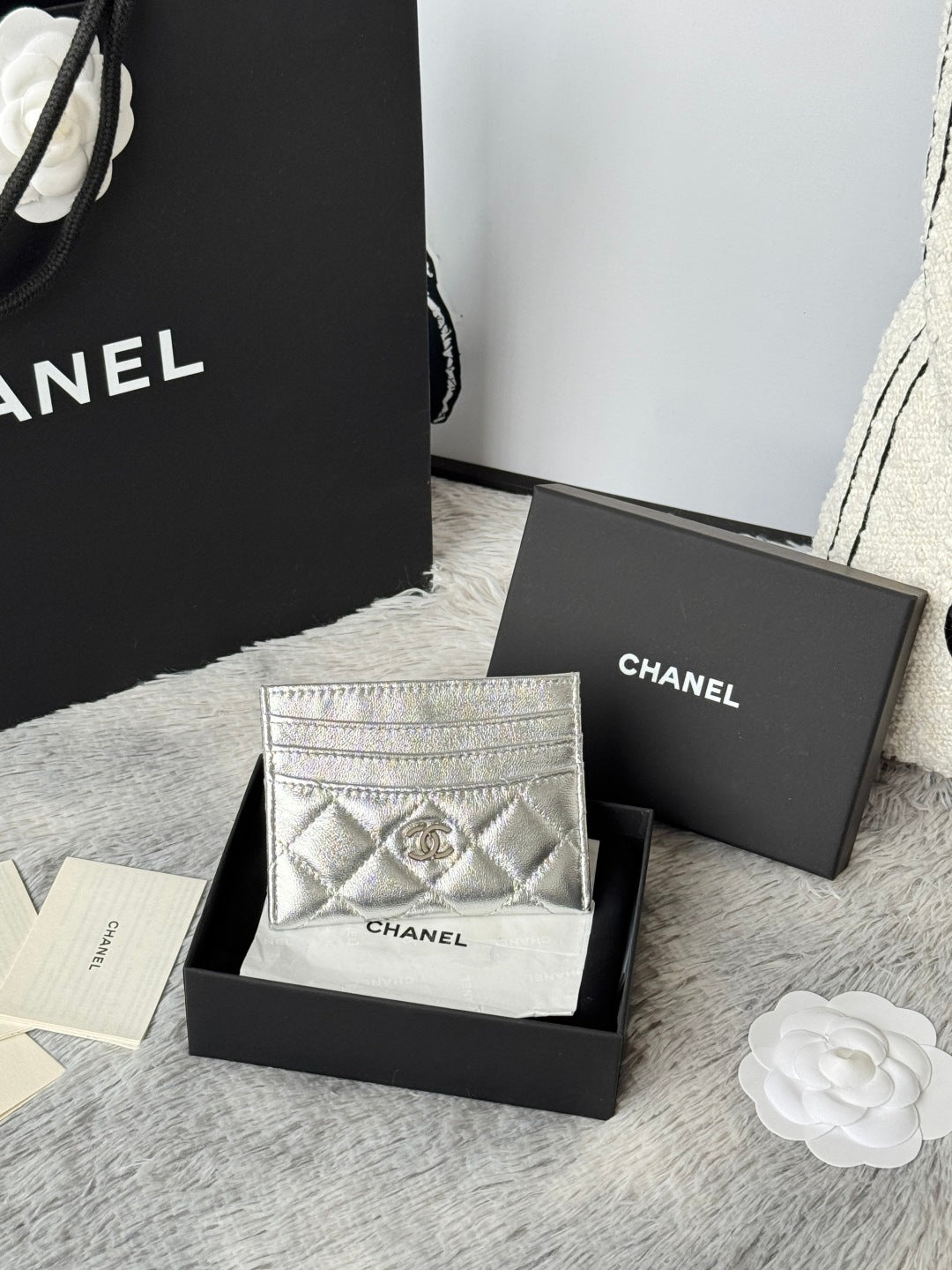 CHANEL 25S CARD HOLDER 11 IN SILVER LAMBSKIN GOLD HARDWARE