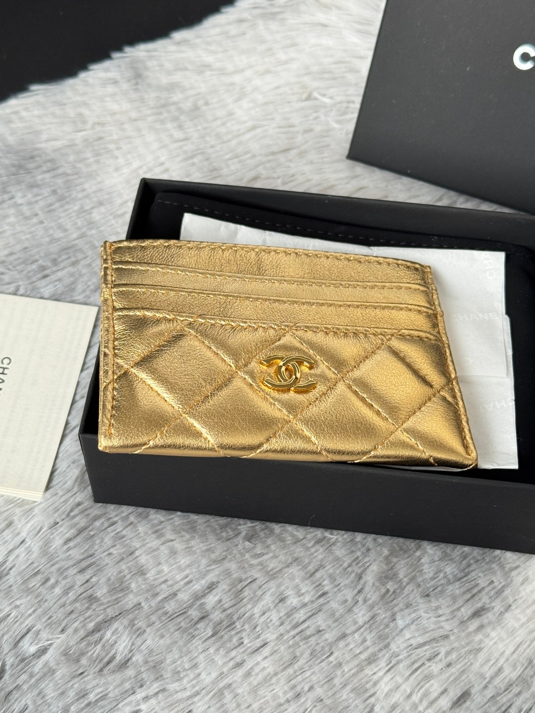 CHANEL 25S CARD HOLDER 11 IN GOLD LAMBSKIN GOLD HARDWARE