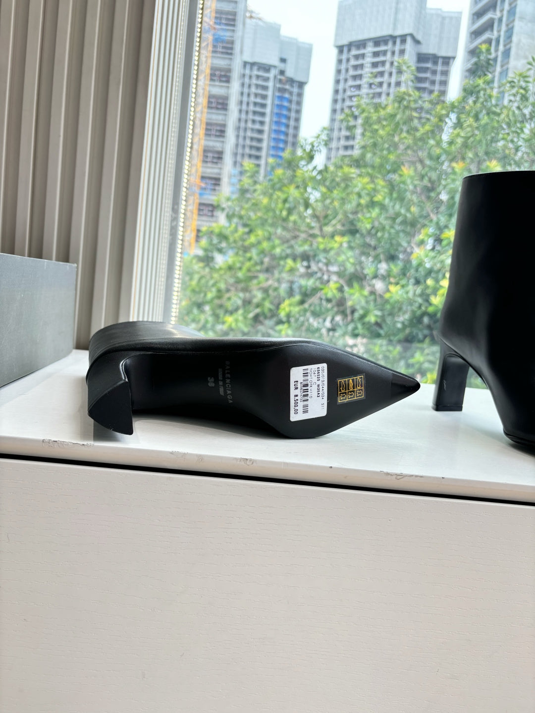 BALENCIAGA 25S ANKLE BOOTS IN BLACK COW LEATHER