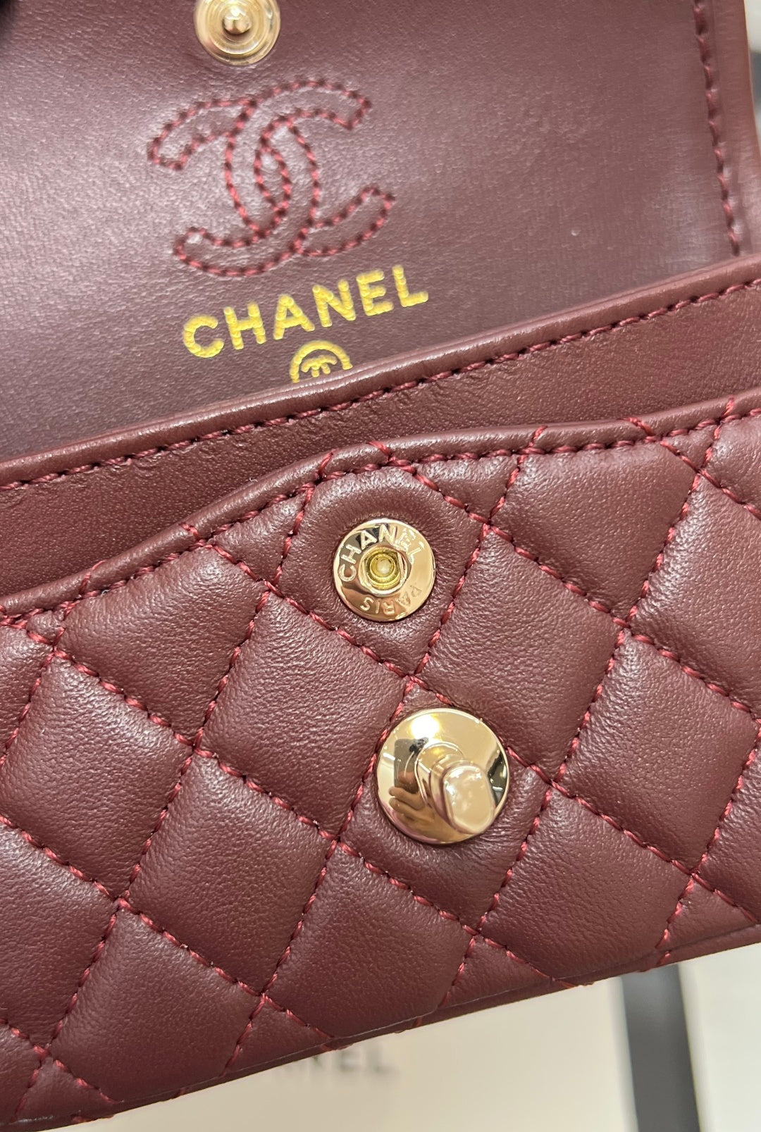 CHANEL 25S FLAP CHARM BAG 13 IN DARK RED LAMBSKIN