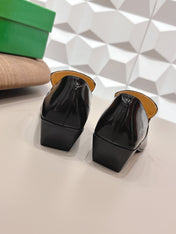 BOTTEGA VENETA 26S VENTURA LOAFERS 40 MM BLACK GLOSSY CALFSKIN