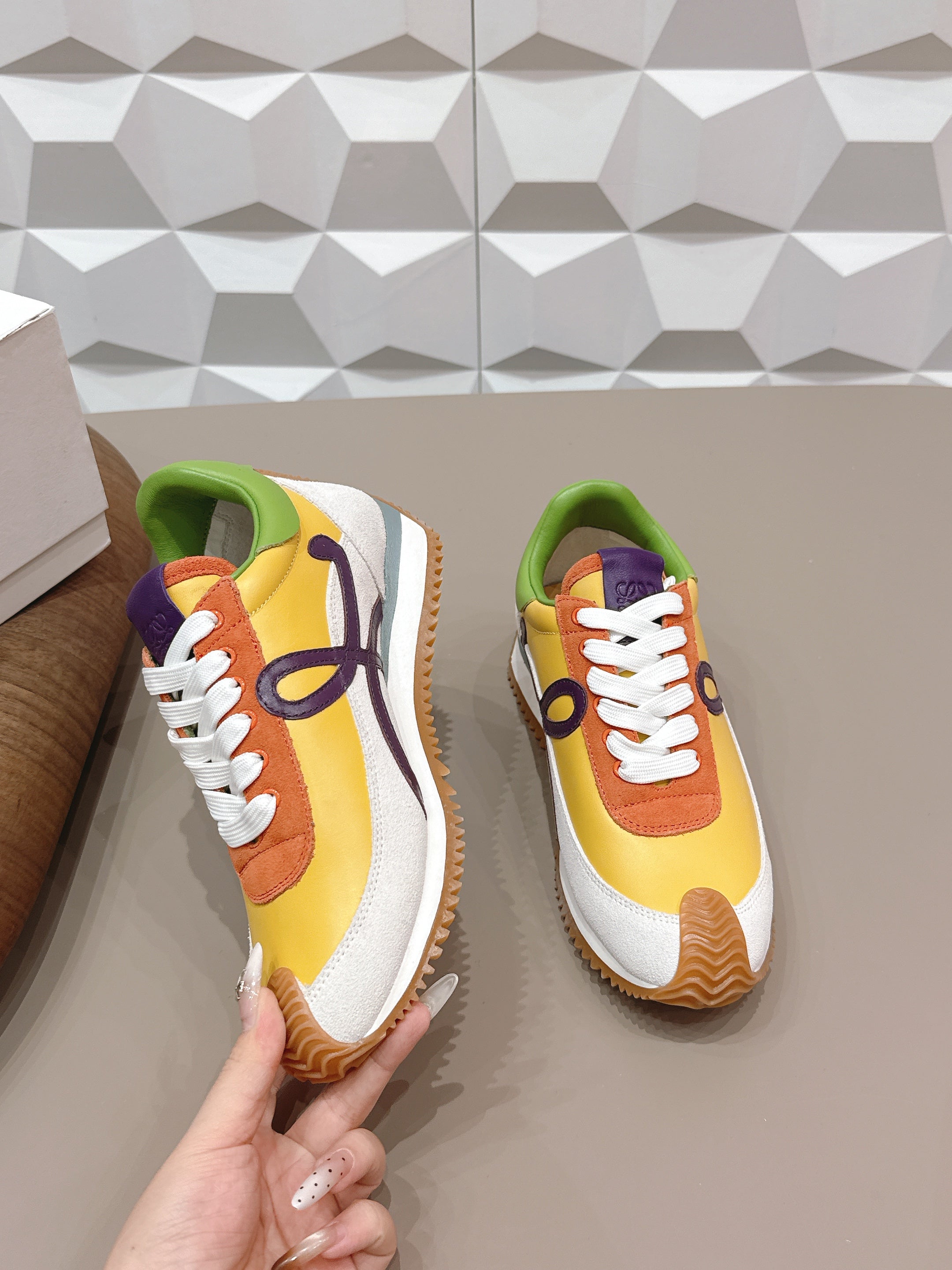 LOEWE 26S FLOW RUNNER SNEAKER IN MULTICOLOR CALFSKIN AND SUEDE STYLE 5