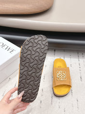 LOEWE 26S FLAT SANDALS IN GOLD YELLOW LOGO GOLD HARDWARE