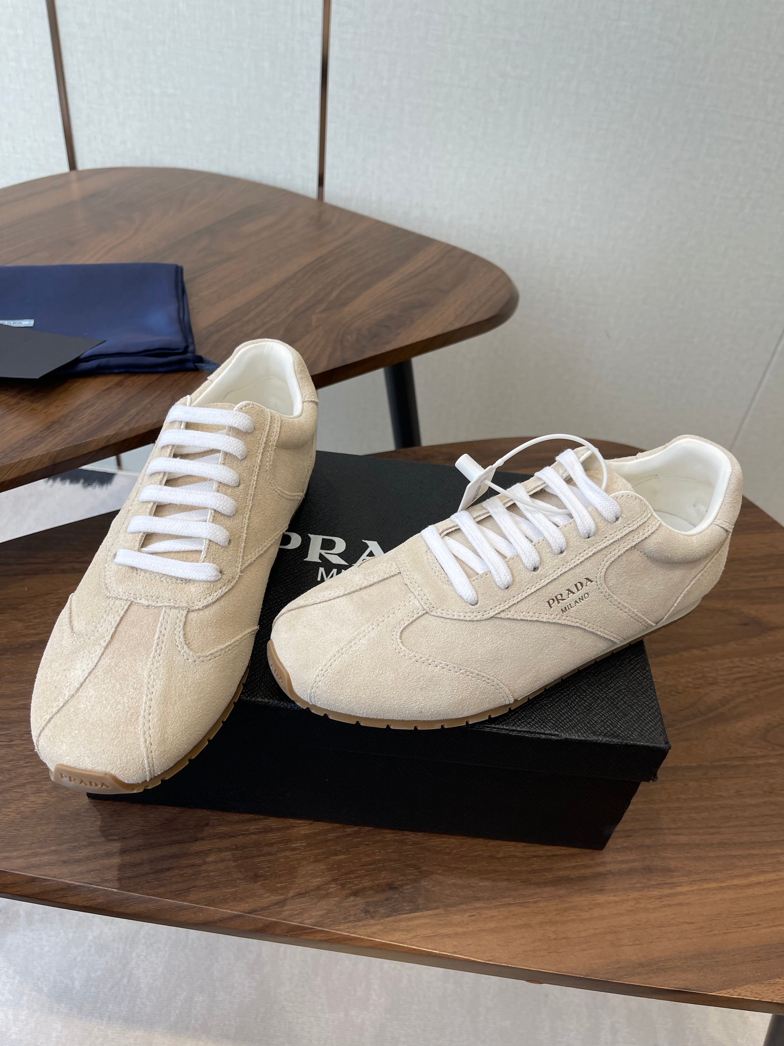 PRADA 25S SNEAKER IN LIGHT BEIGE SUEDE STYLE 11