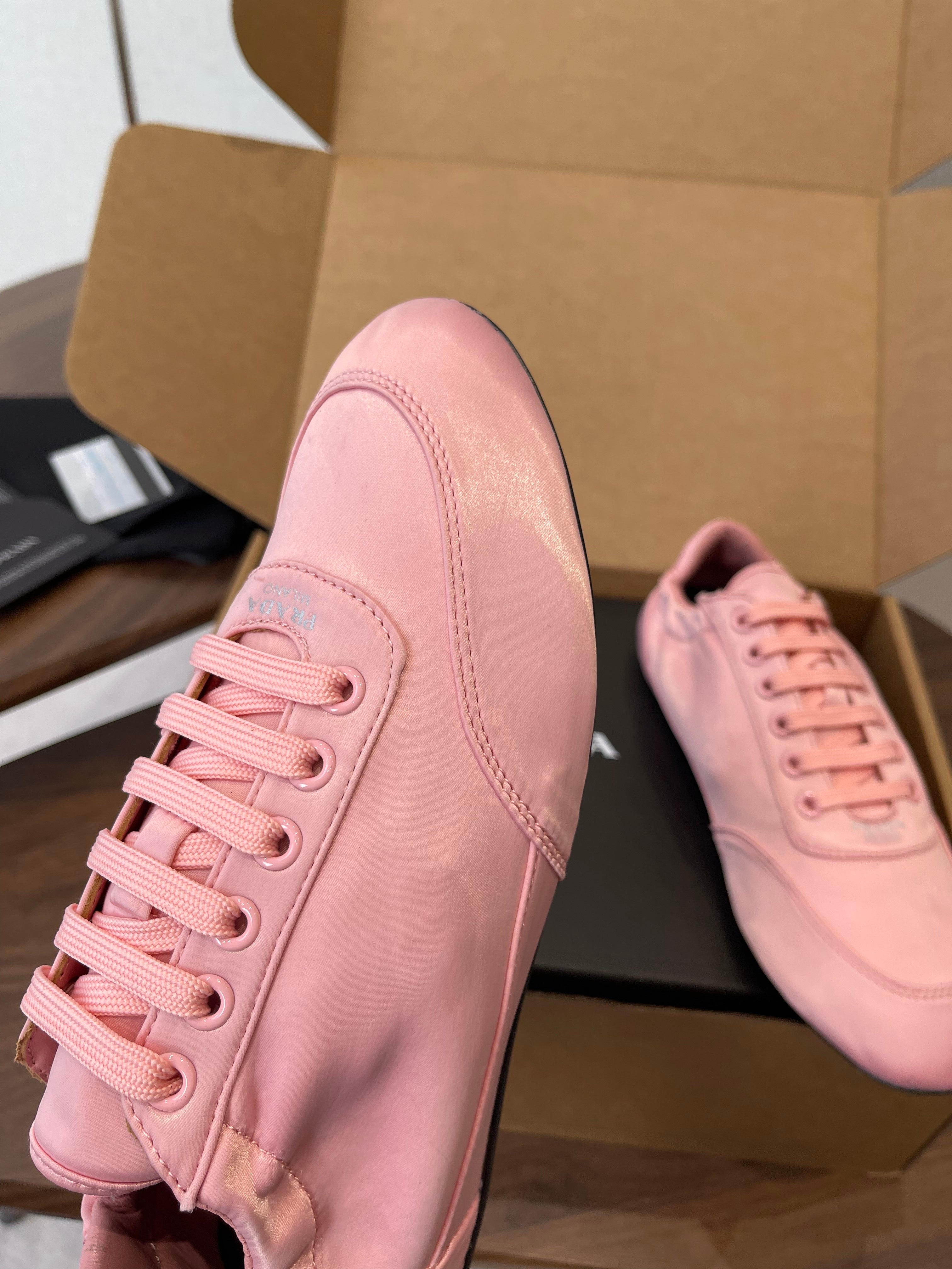 PRADA 25S SNEAKER IN PINK SILK