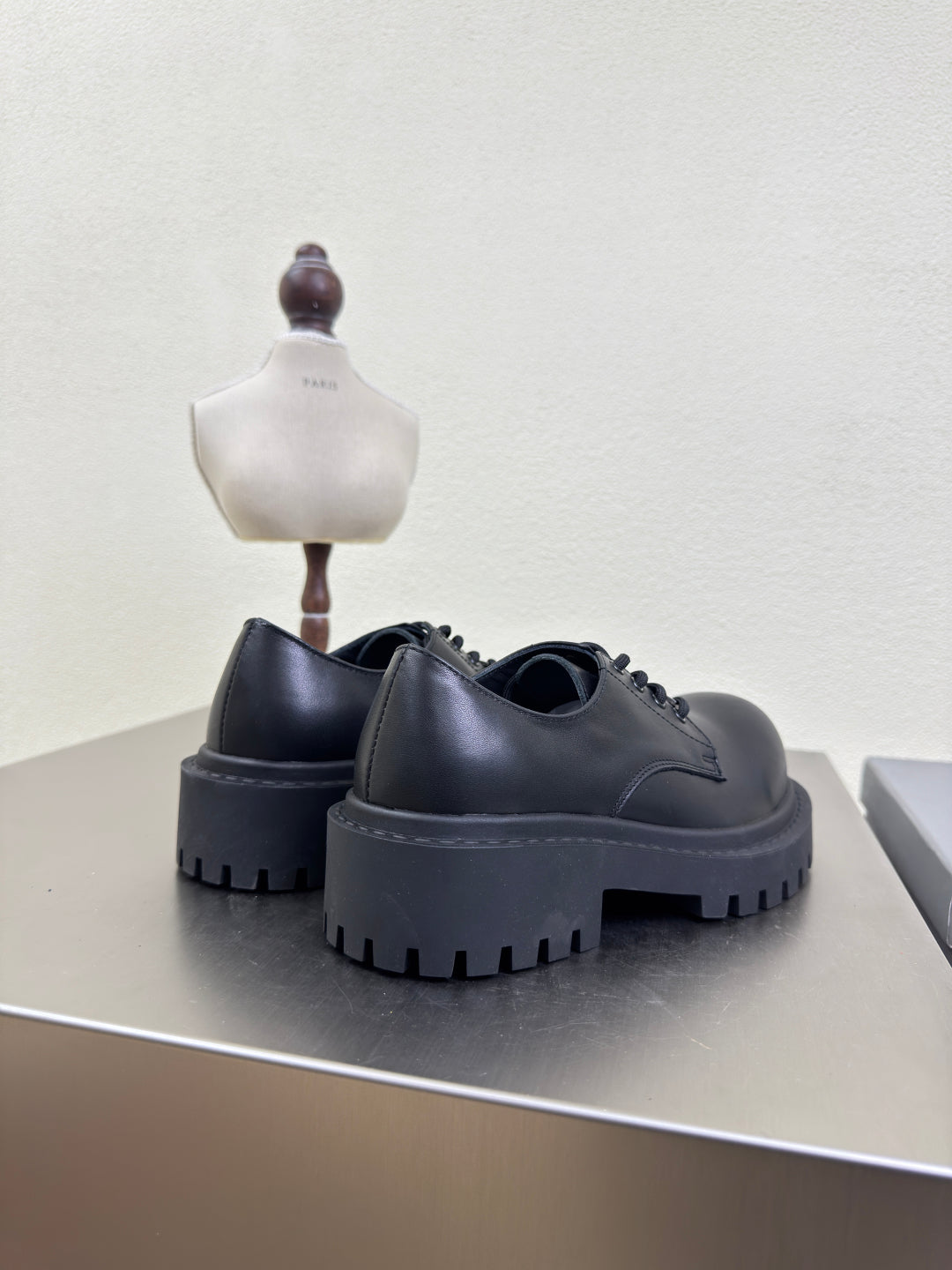 STOMPER DERBY IN BLACK SOFT LAMBSKIN