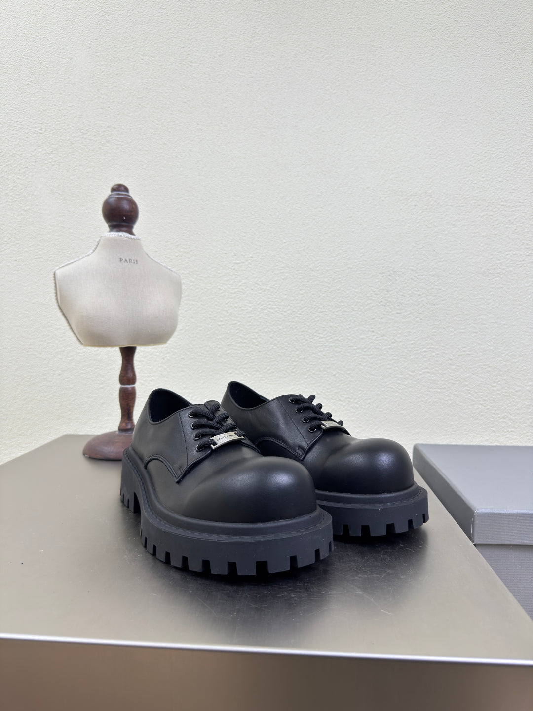 STOMPER DERBY IN BLACK SOFT LAMBSKIN