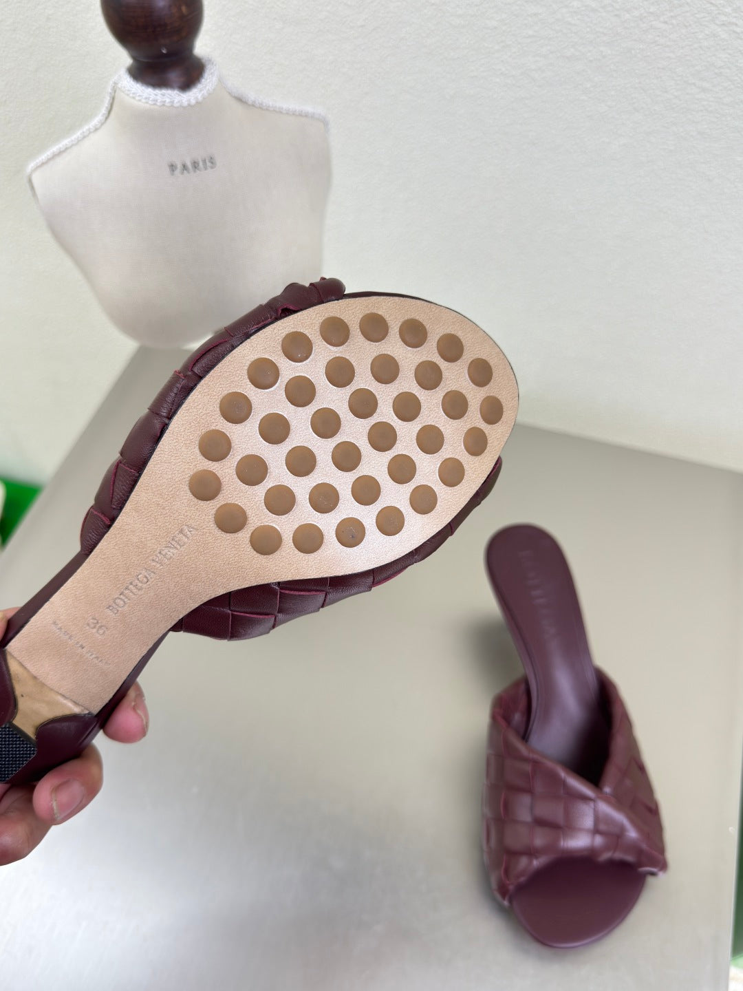 BLINK HIGH 5 CM MULE IN MAHOGANY RED INTRECCIATO LEATHER