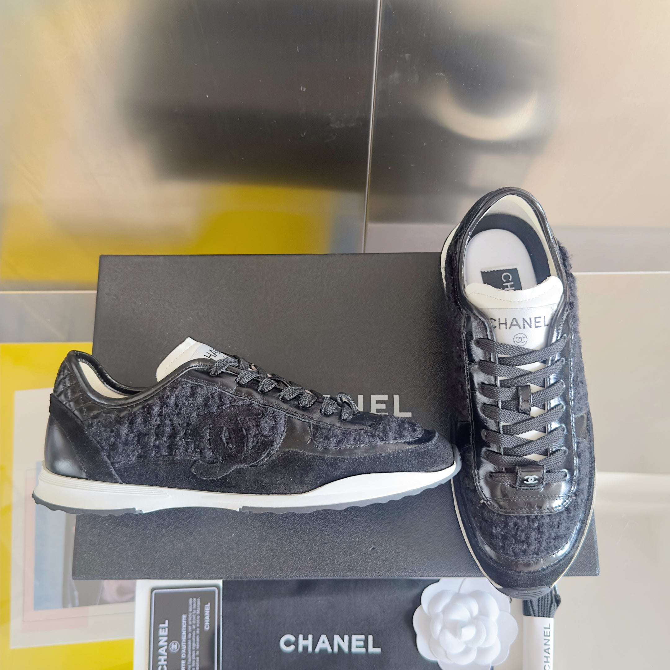 CHANEL 25S SNEAKERS 20MM IN BLACK CALFSKIN AND SUEDE