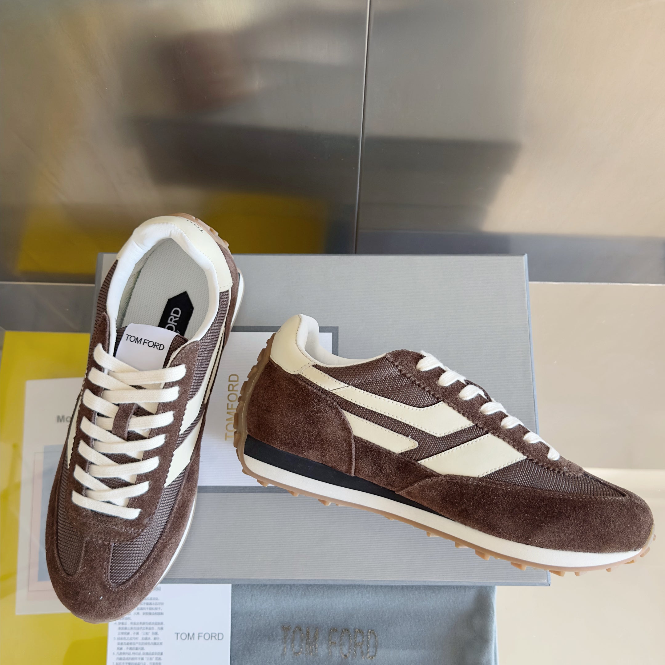 TOM FORD 26S SNEAKERS IN EARTH BROWN SUEDE