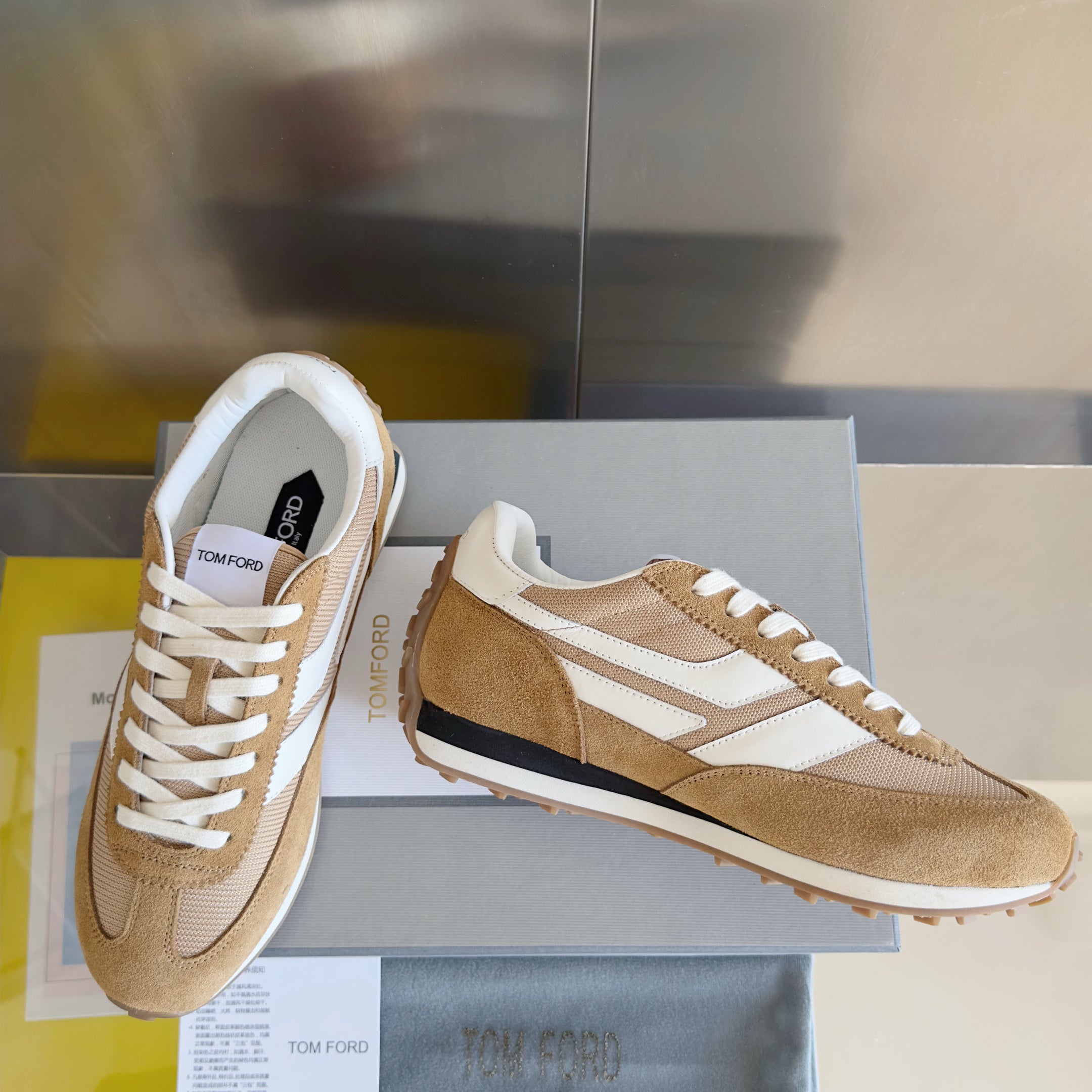 TOM FORD 26S SNEAKERS IN LIGHT BROWN SUEDE