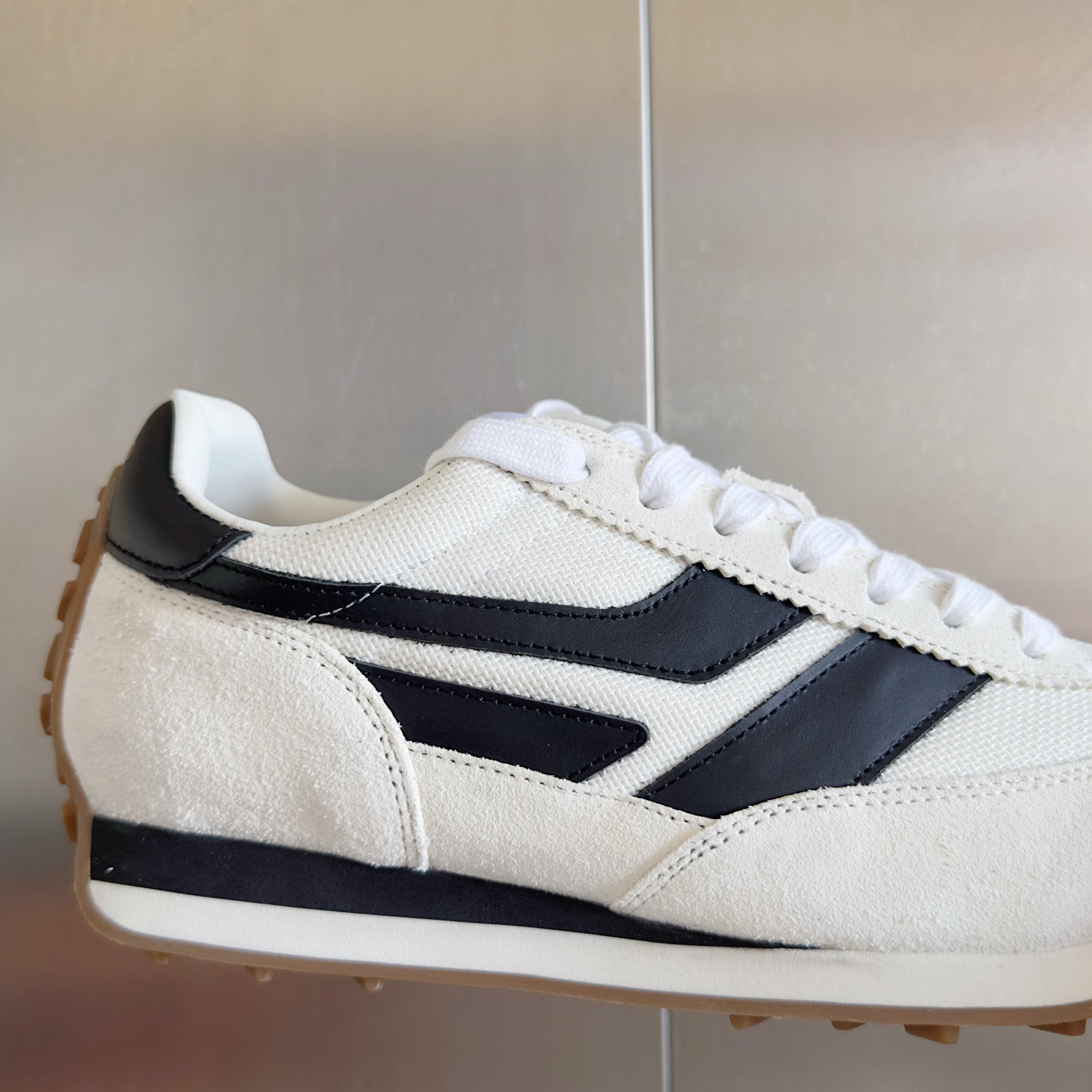 TOM FORD 26S SNEAKERS IN WHITE SUEDE